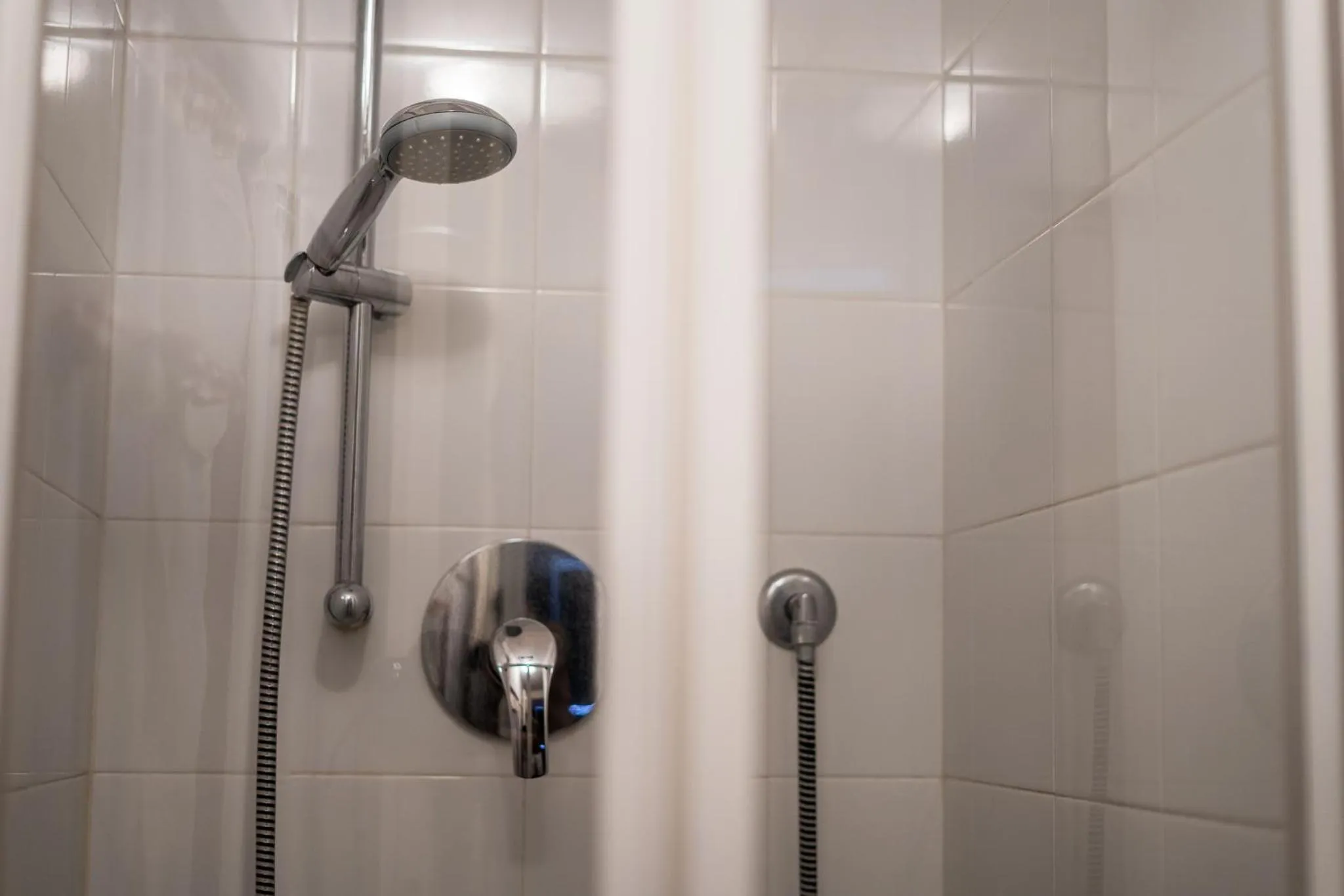 Shower in Antico Pozzo Bed and Breakfast