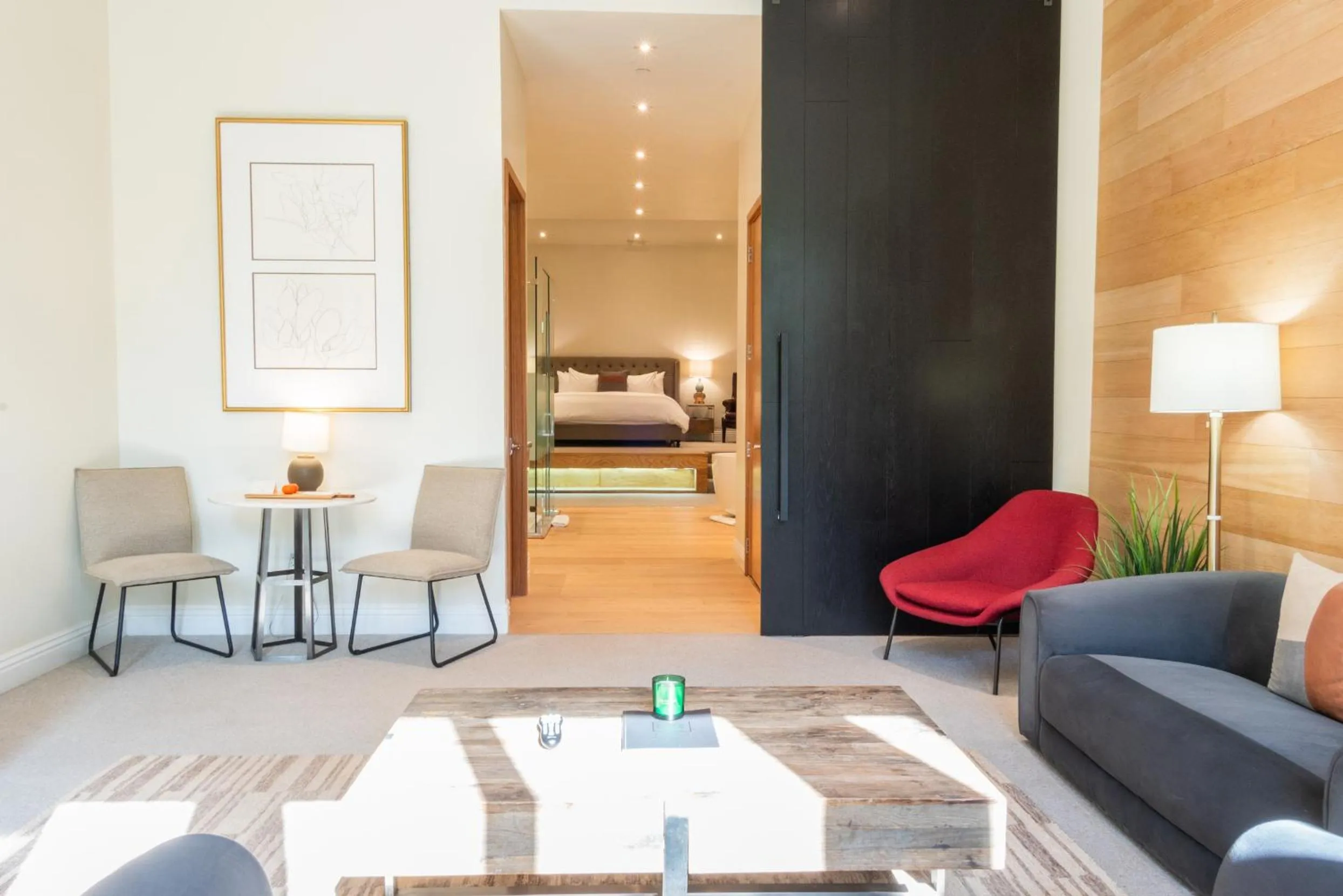 Living room, Bed in CALAMIGOS RANCH Resort & Spa