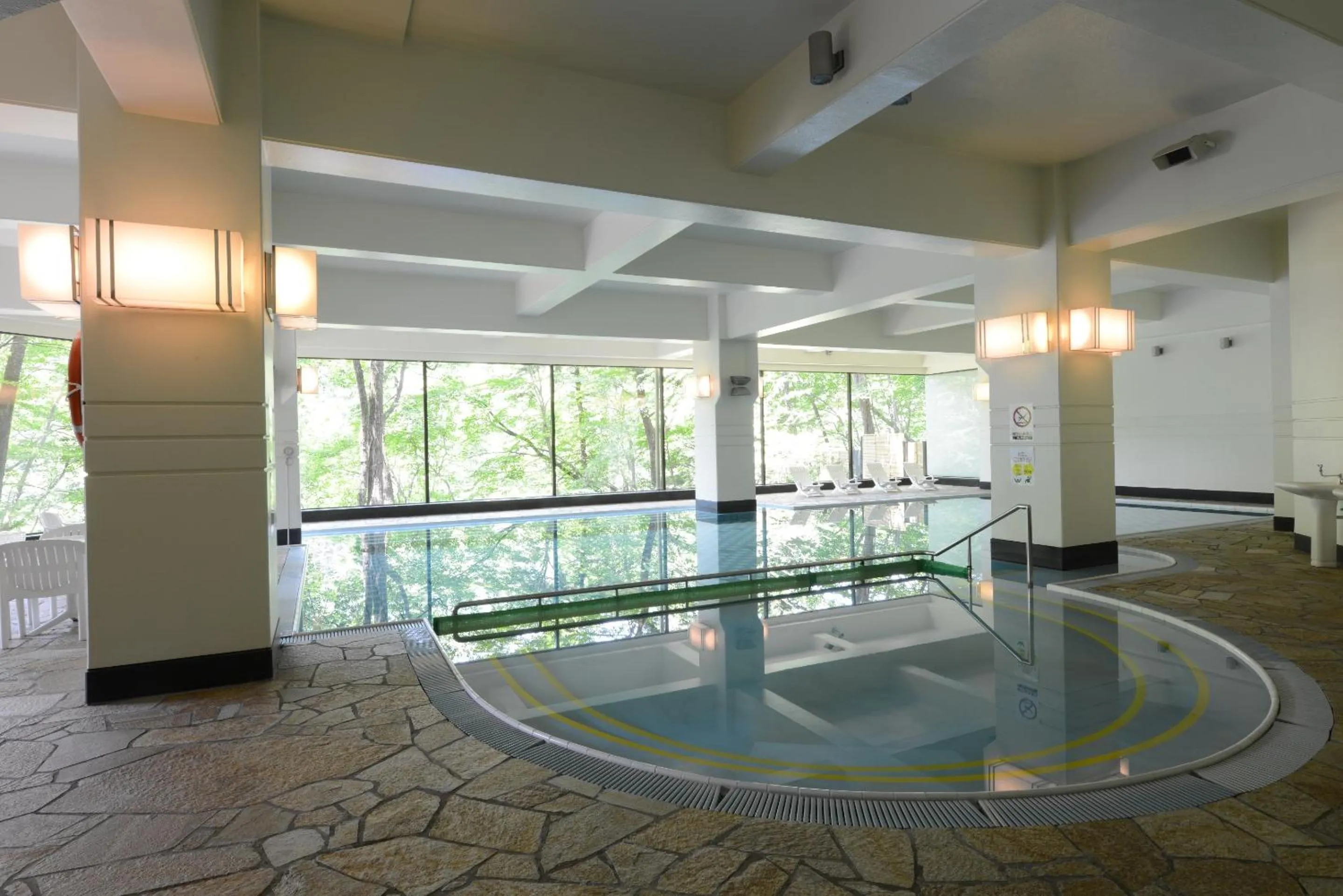 Swimming pool in Hotel Harvest Kinugawa