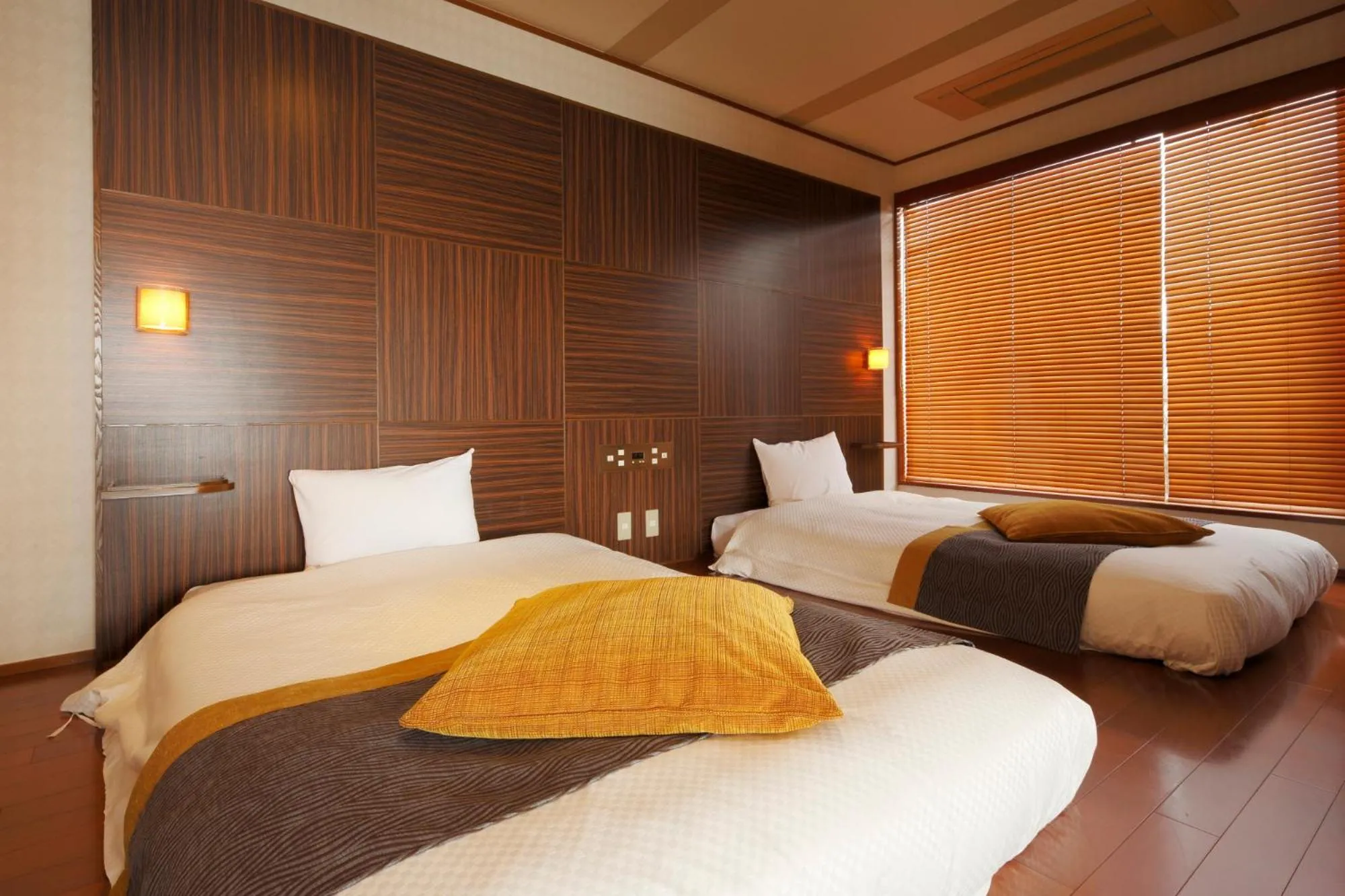 Photo of the whole room, Bed in Tenku Hotel Kairo