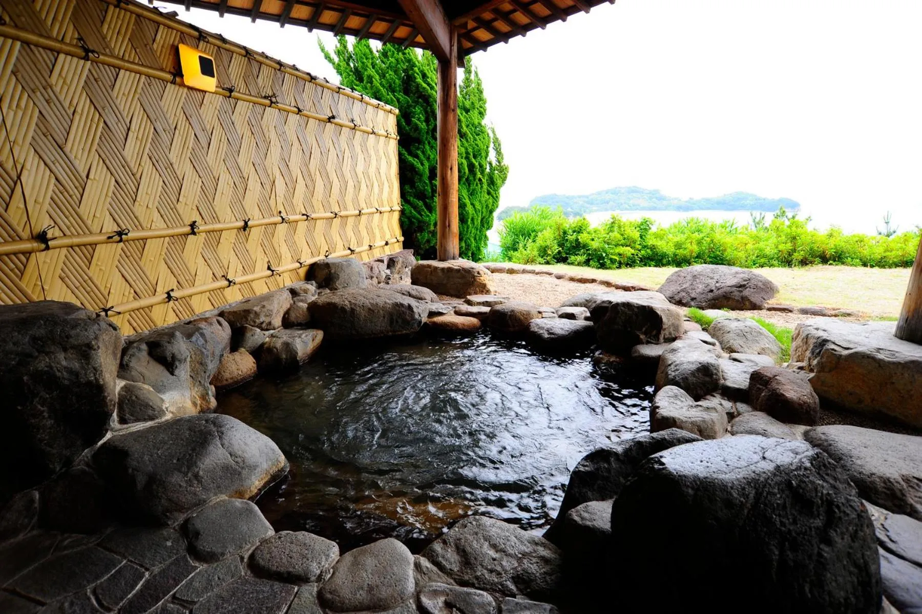 Open Air Bath in Tenku Hotel Kairo