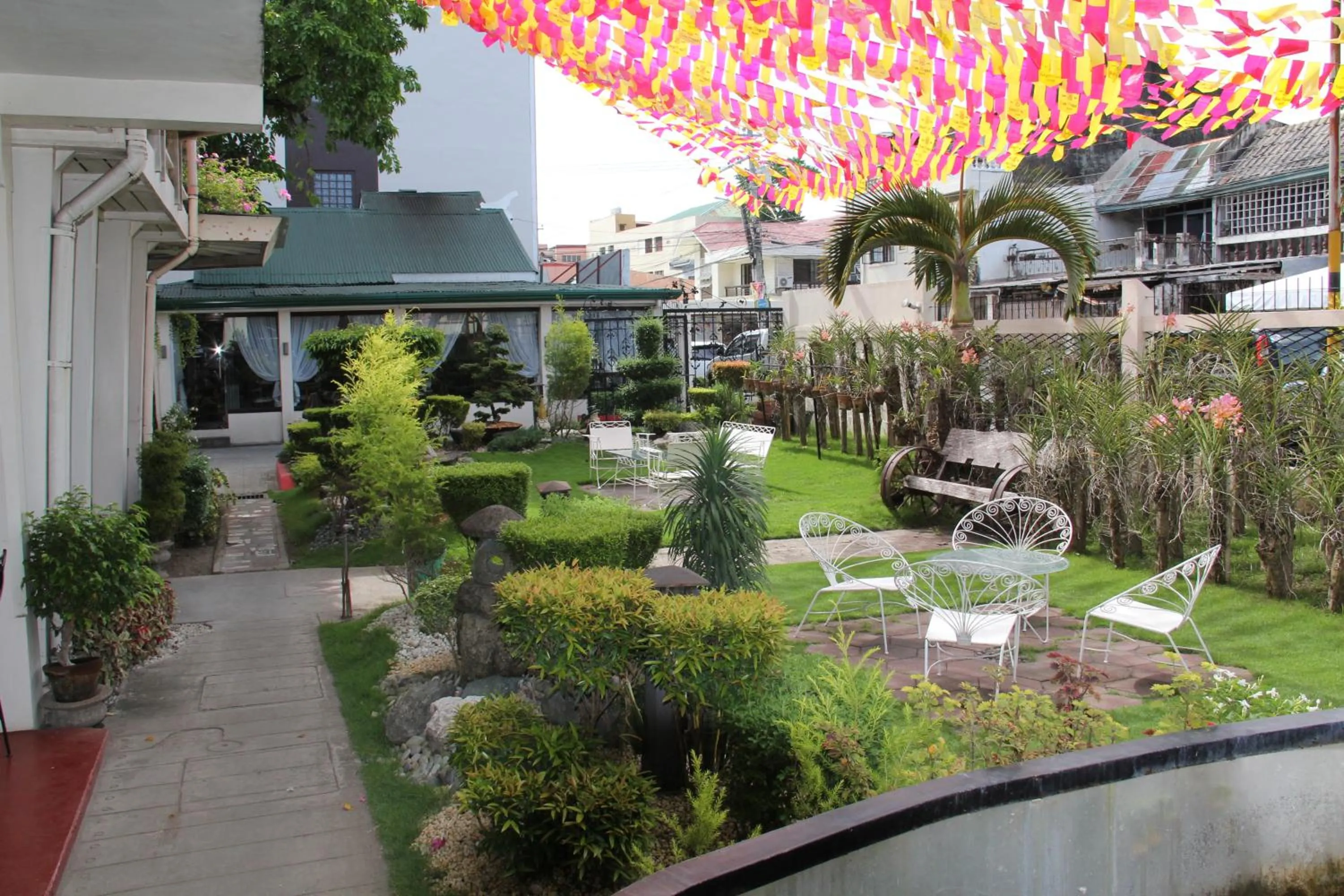 Garden in Rosvenil Hotel