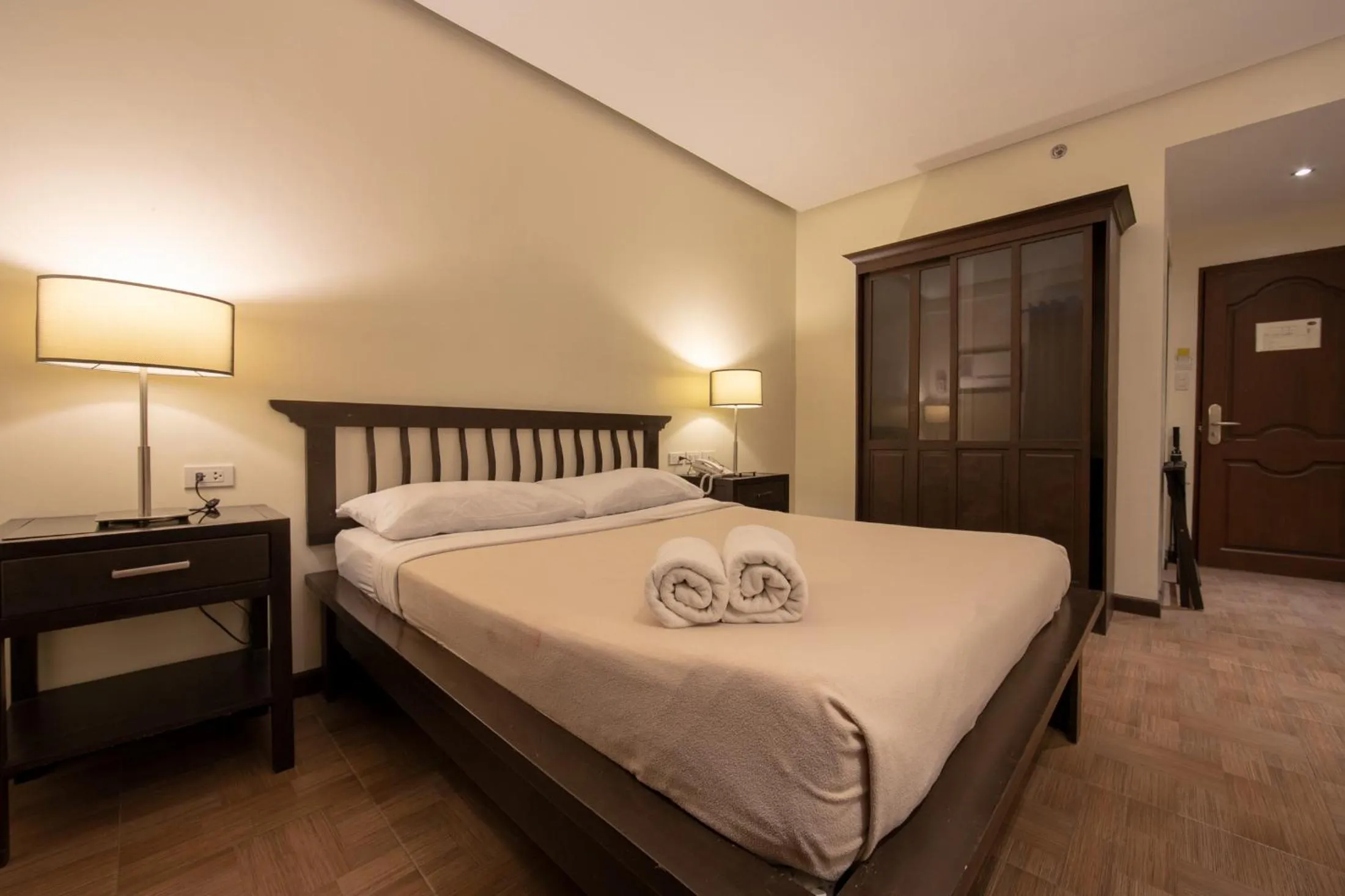 Bed in Rosvenil Hotel