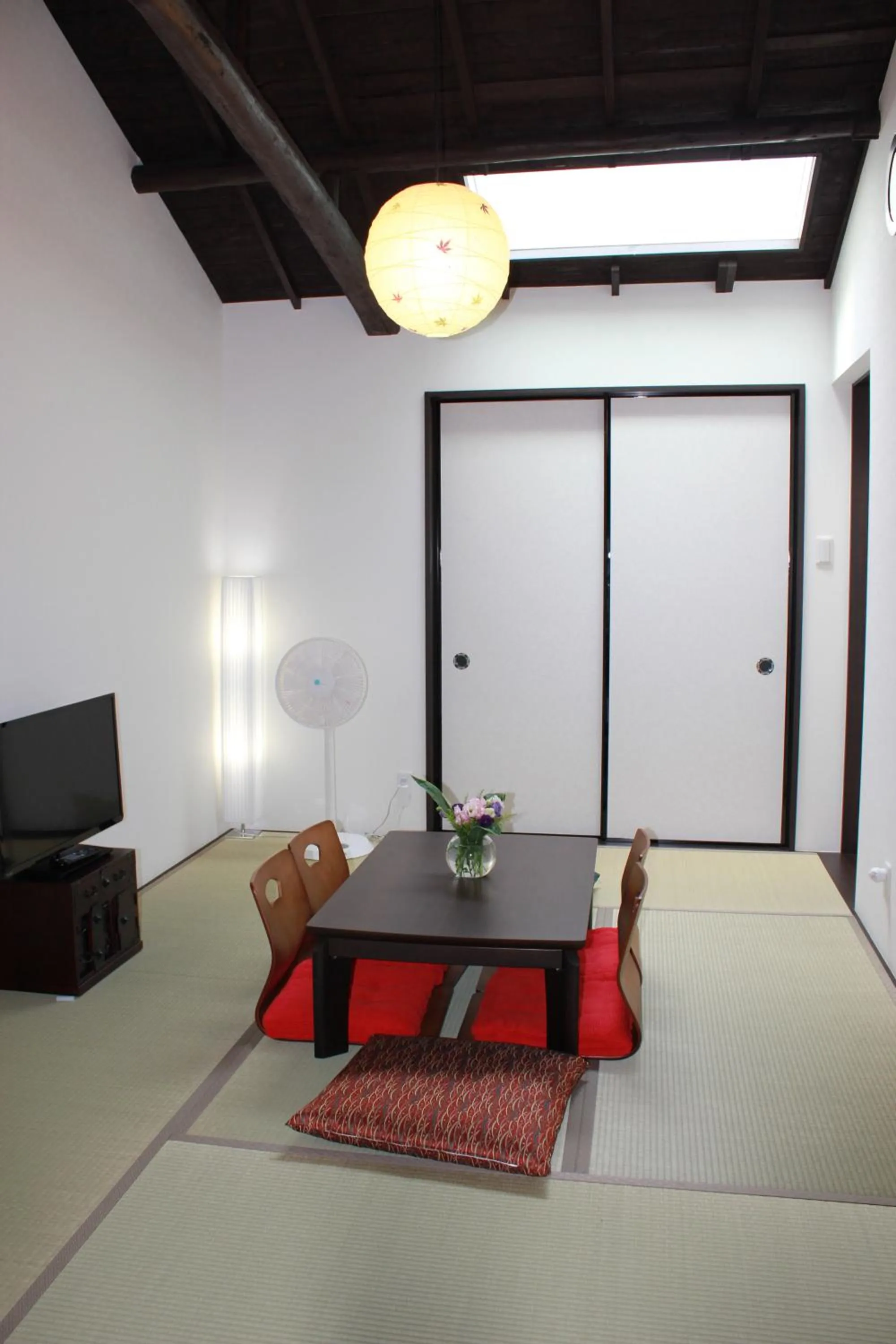 Photo of the whole room in Akaneya Kyoto Station