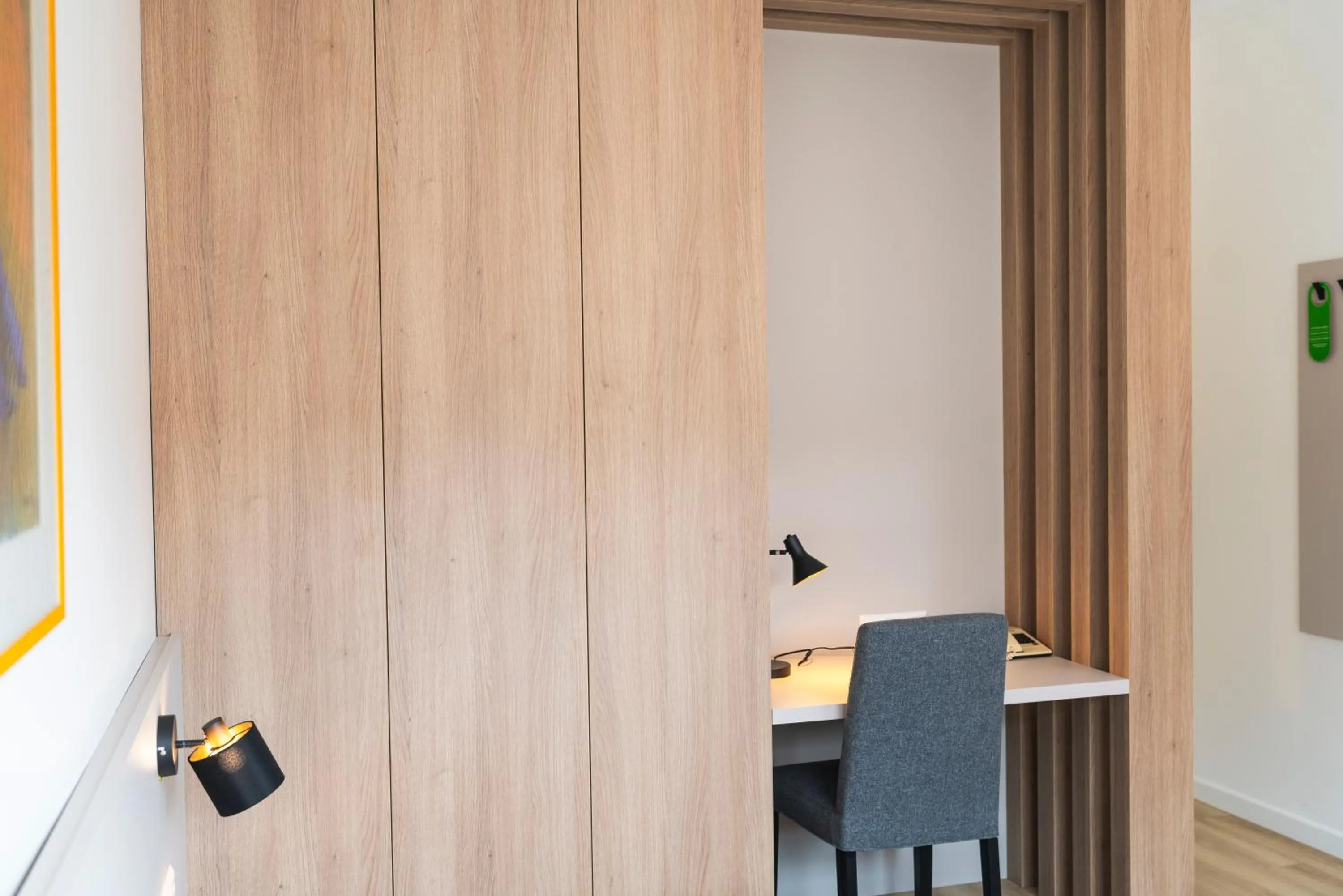 Bedroom in Logis Hôtel Acacia