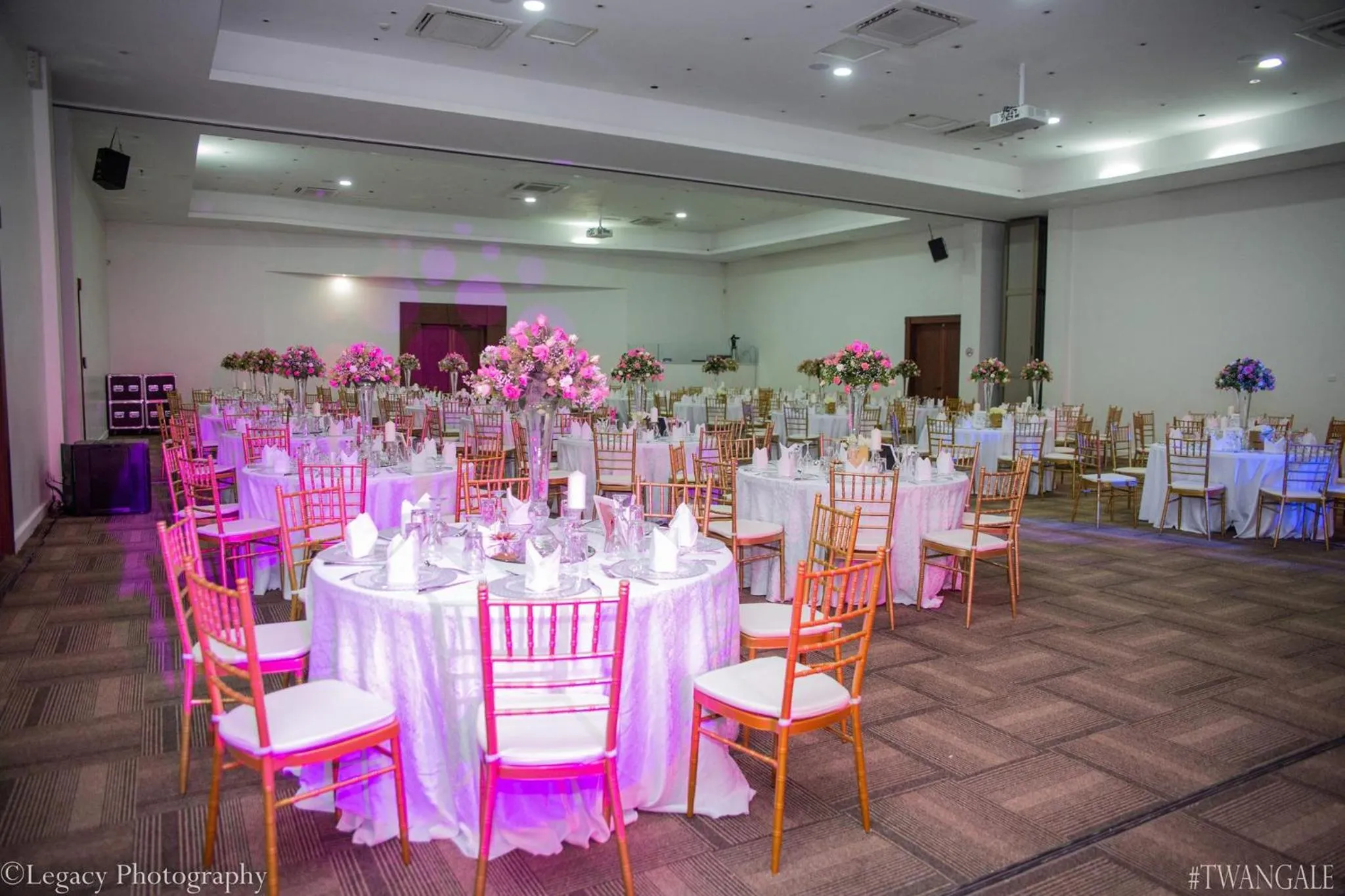 Entertainment in Twangale Resort & Spa