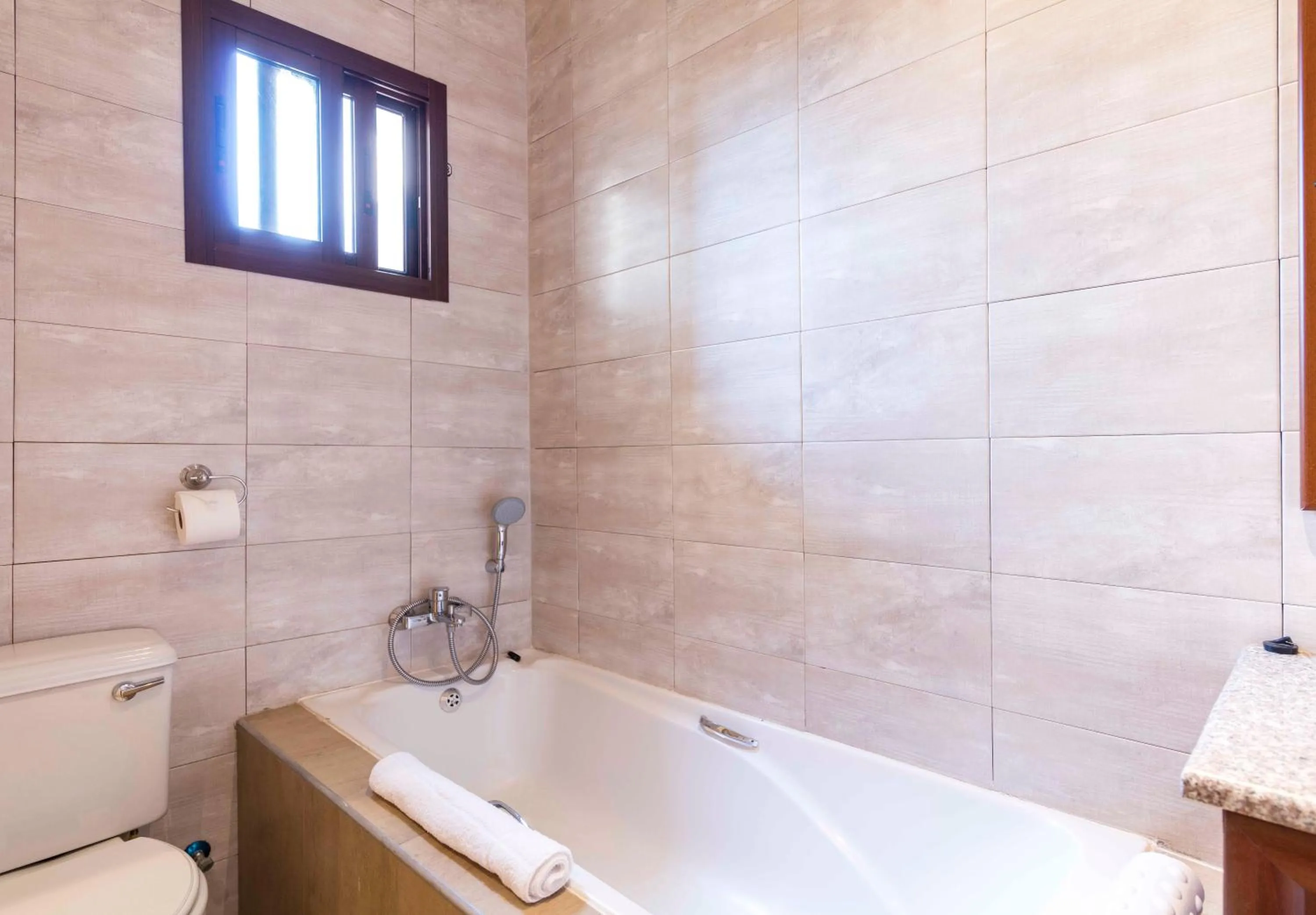 Bathroom in Twangale Resort & Spa