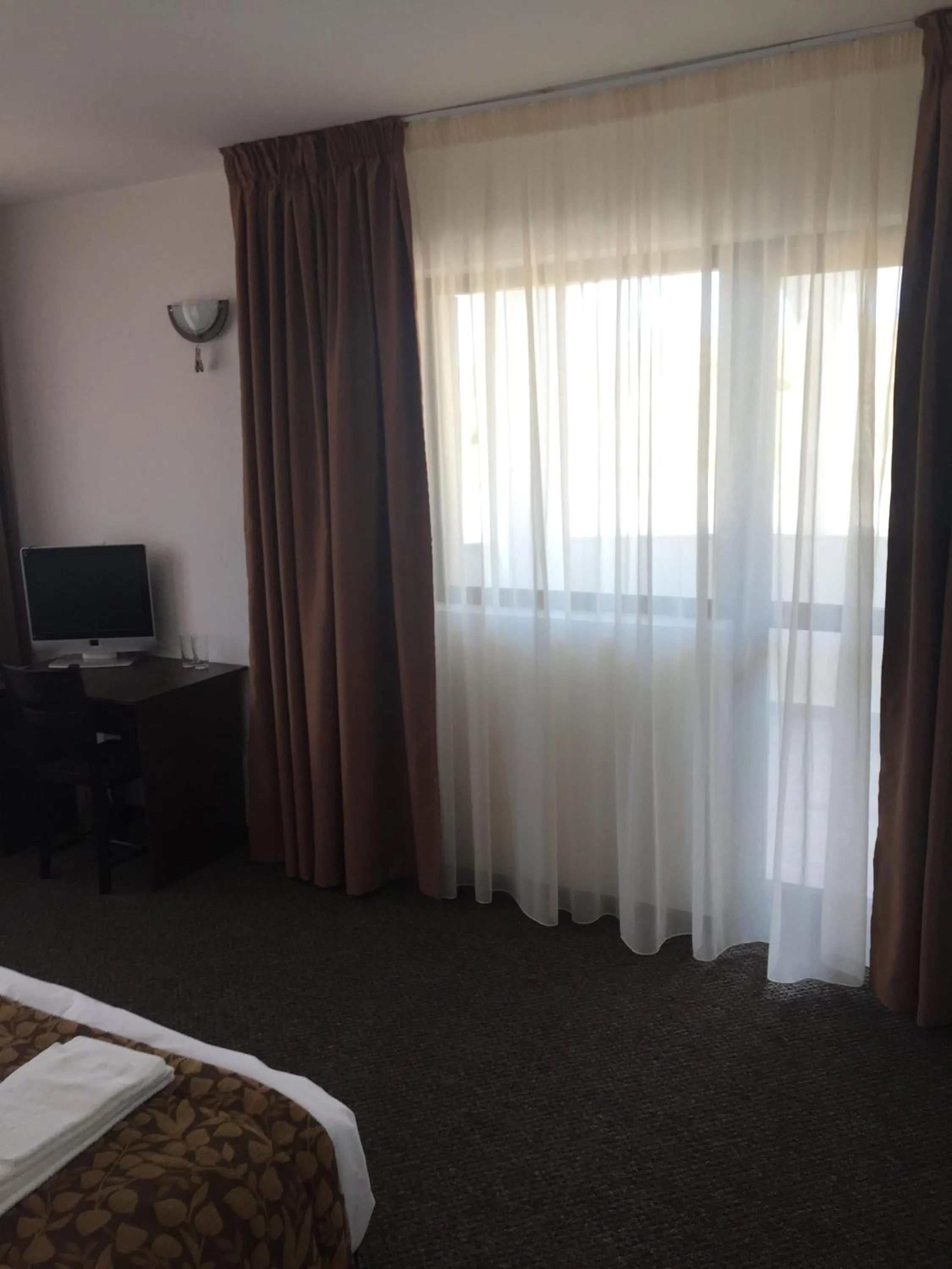 Photo of the whole room, Bed in Park Hotel Eagle Stone