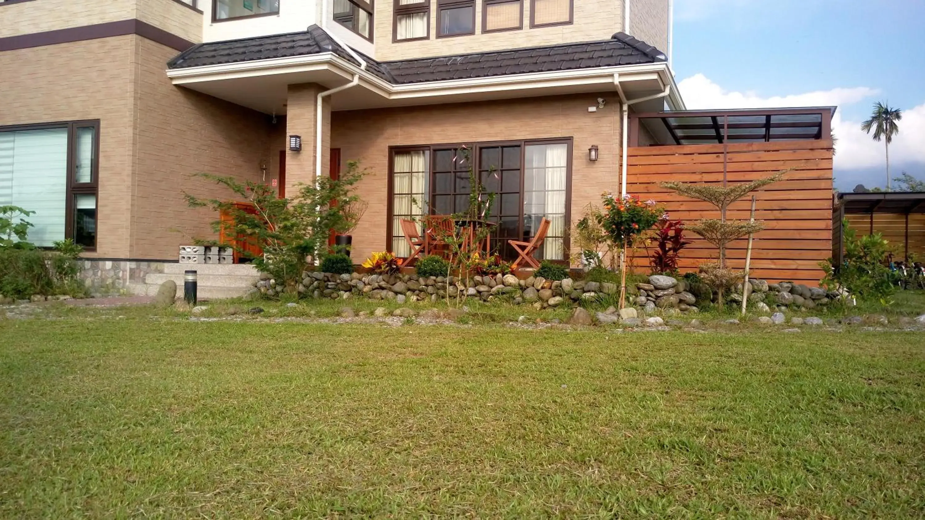 Facade/entrance in Celine's B&B Facade/entrance in Celine's B&B