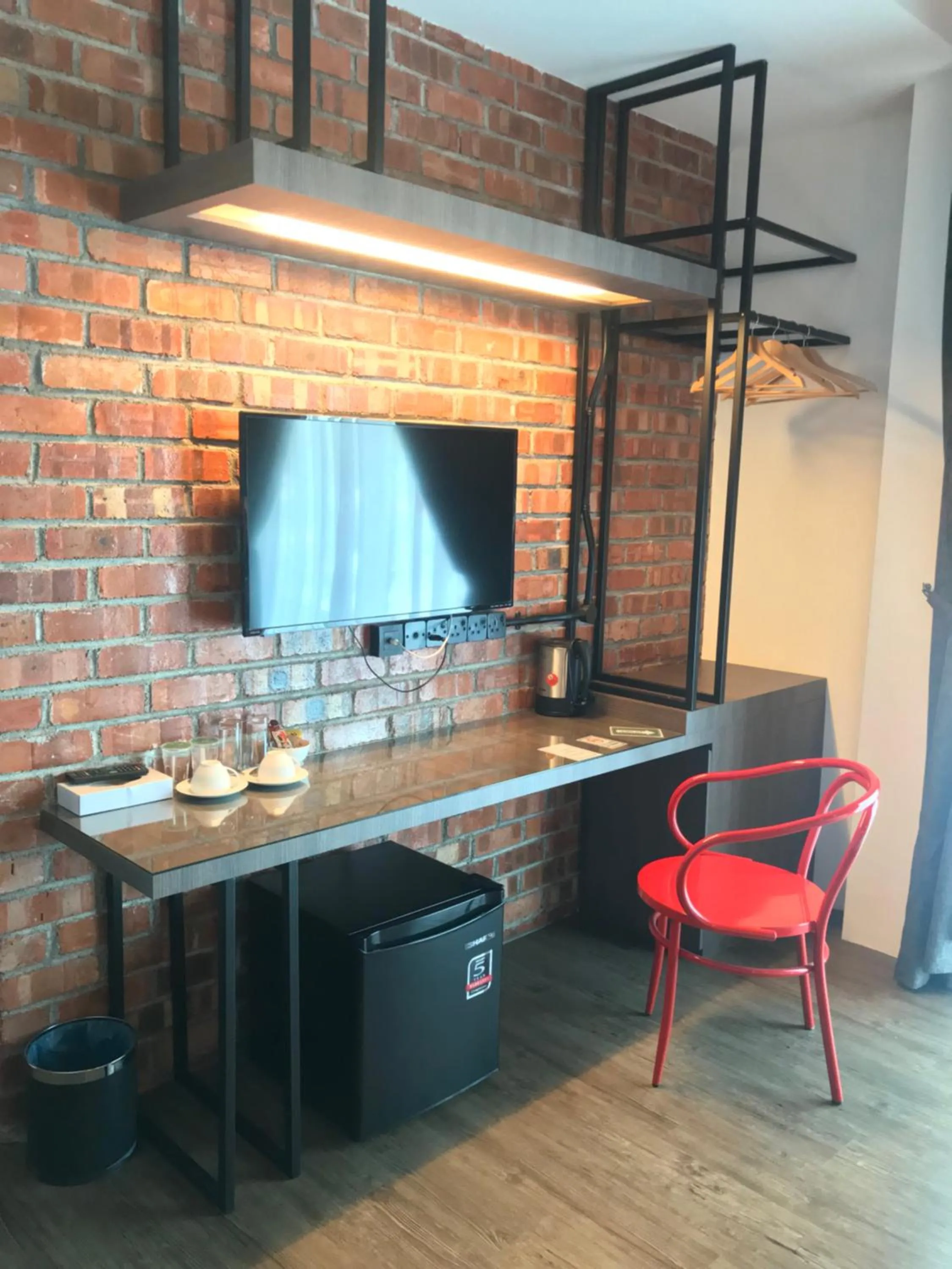 Twin Room with Private Bathroom in The Corner House