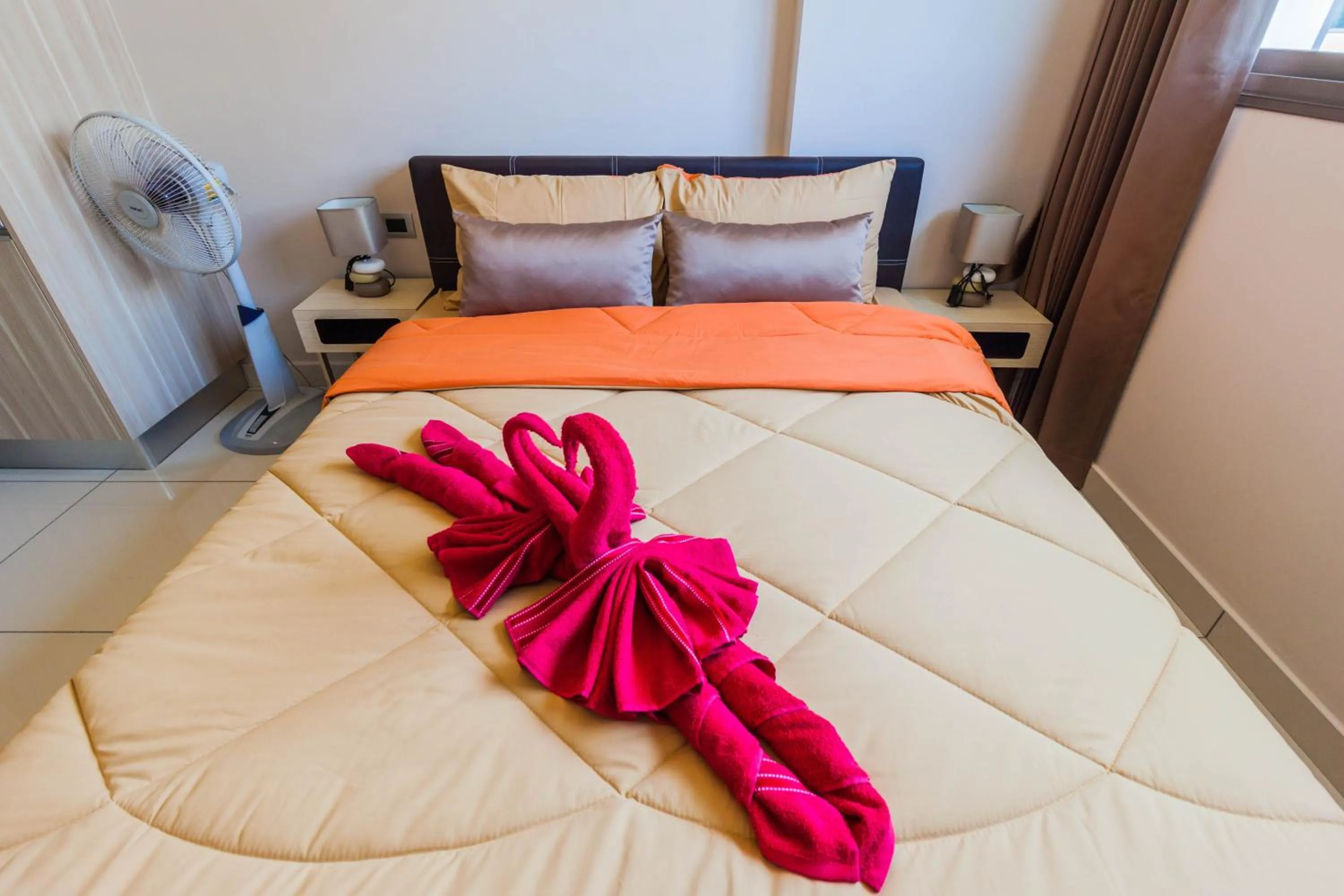 Bedroom, Bed in Laguna Beach Resort 1 By Pattaya Sunny Rentals