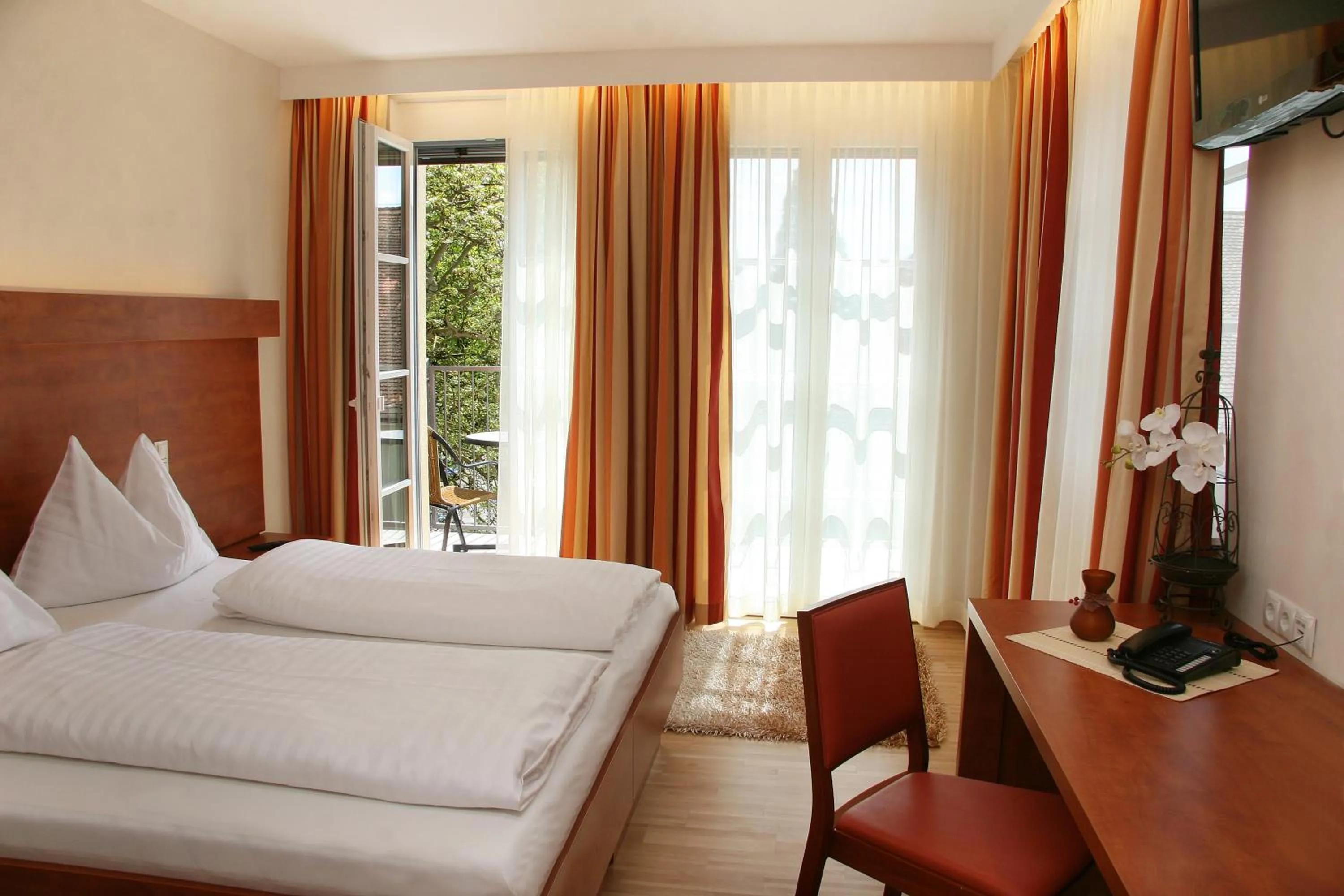 Bed in Hotel Grazerhof