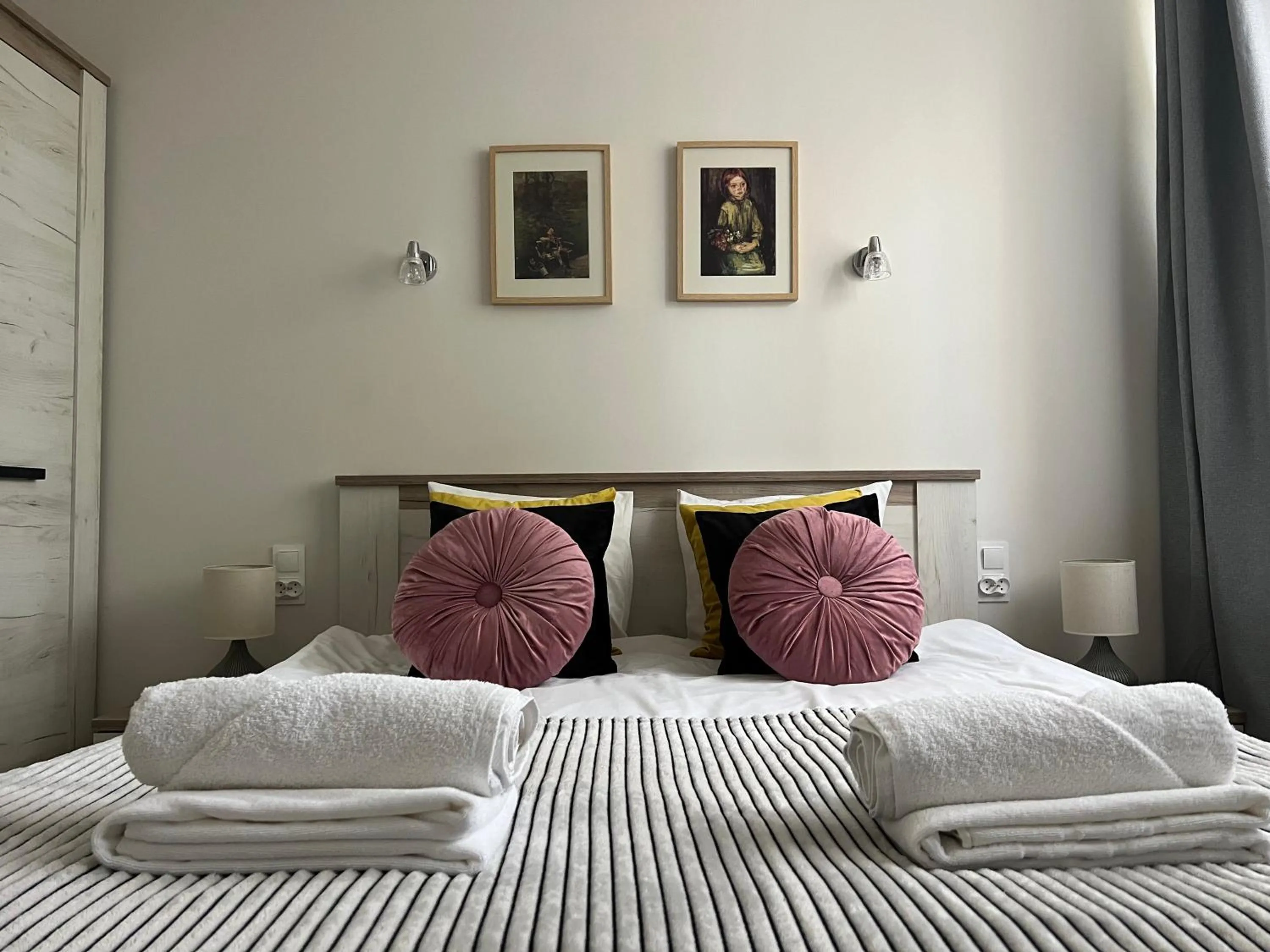 Bed in Old Town Residence Bis