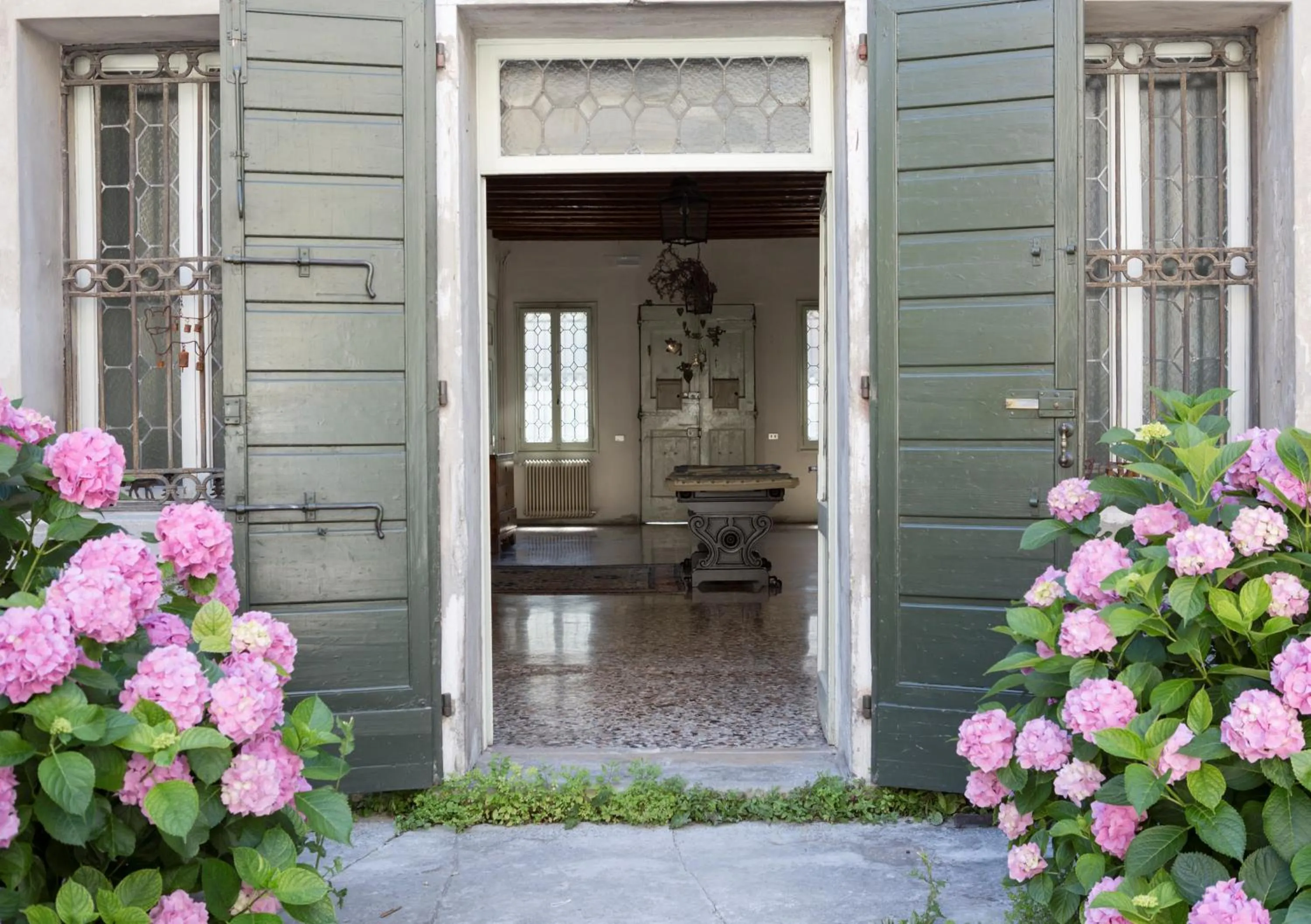 Patio in Leconvertite