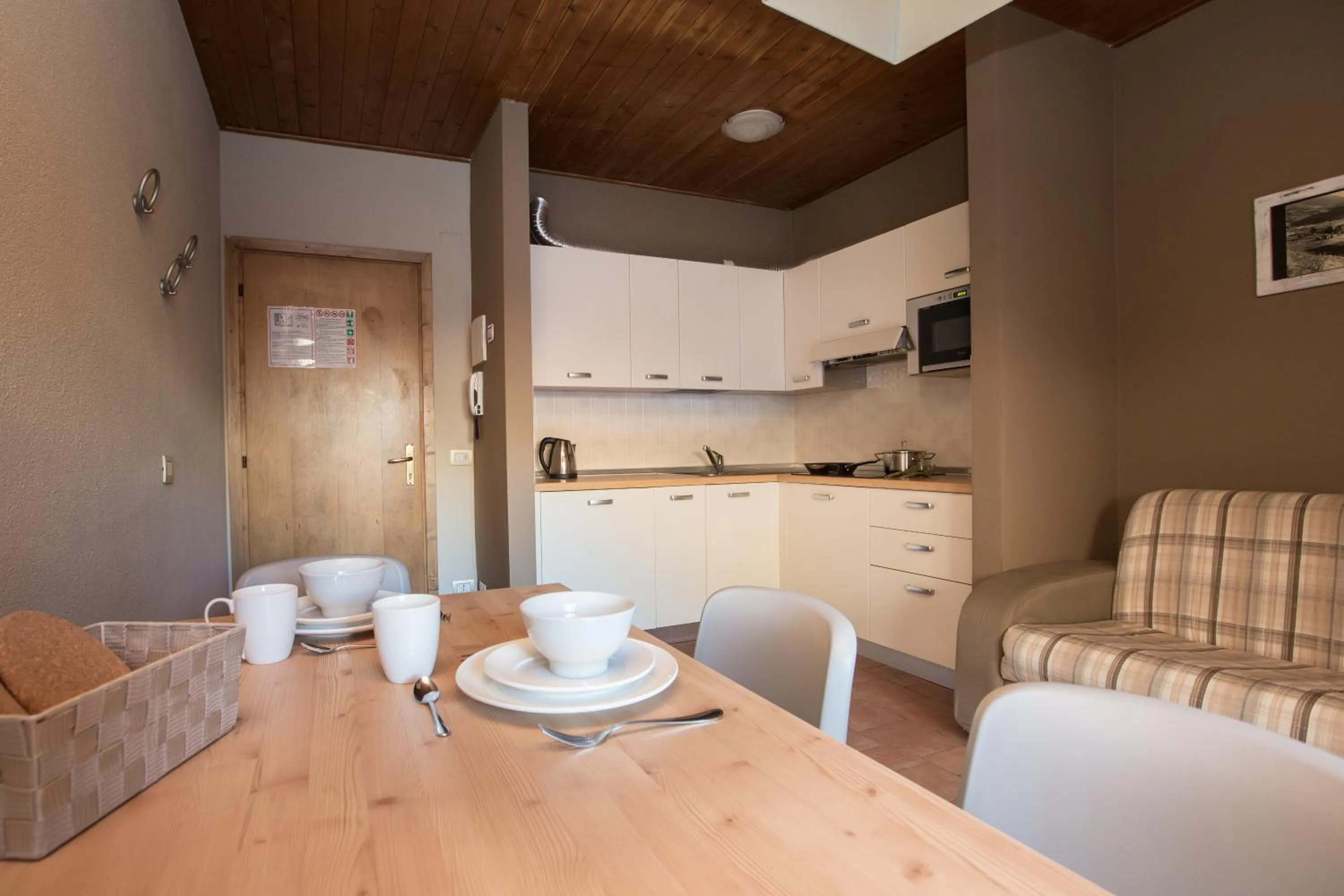 Kitchen or kitchenette in La Villa Feleit