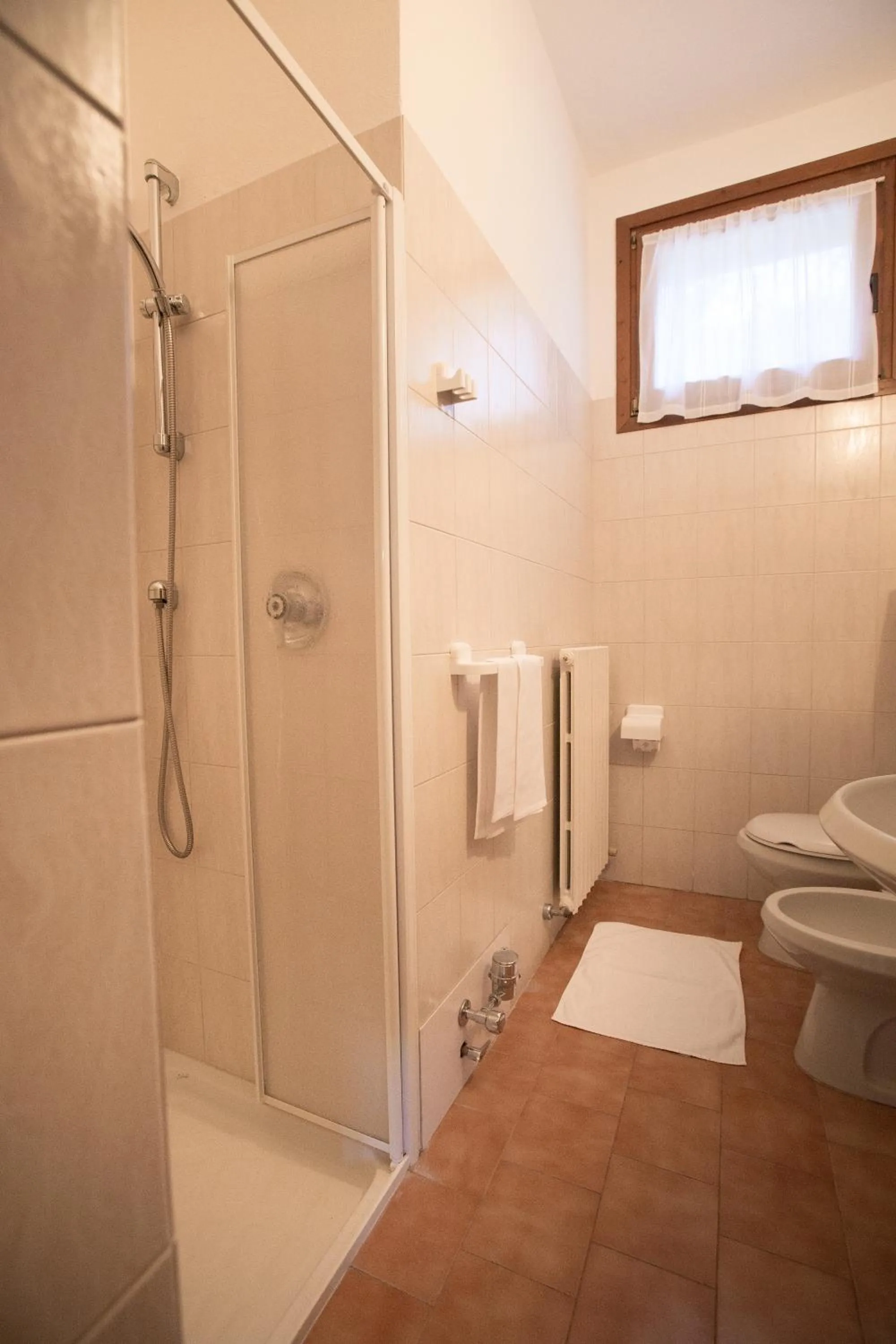 Shower in La Villa Feleit