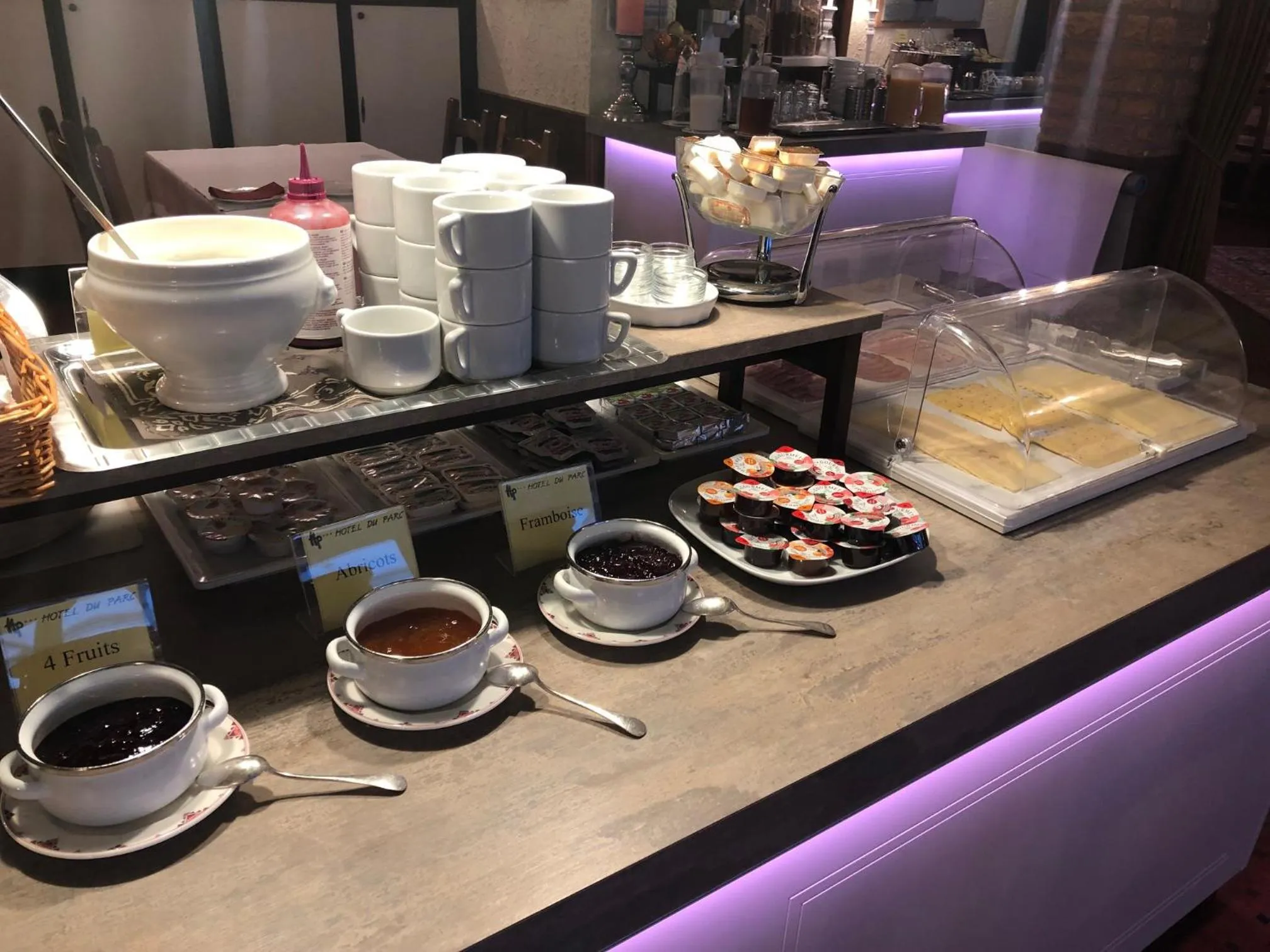 Coffee/tea facilities in Hotel du Parc