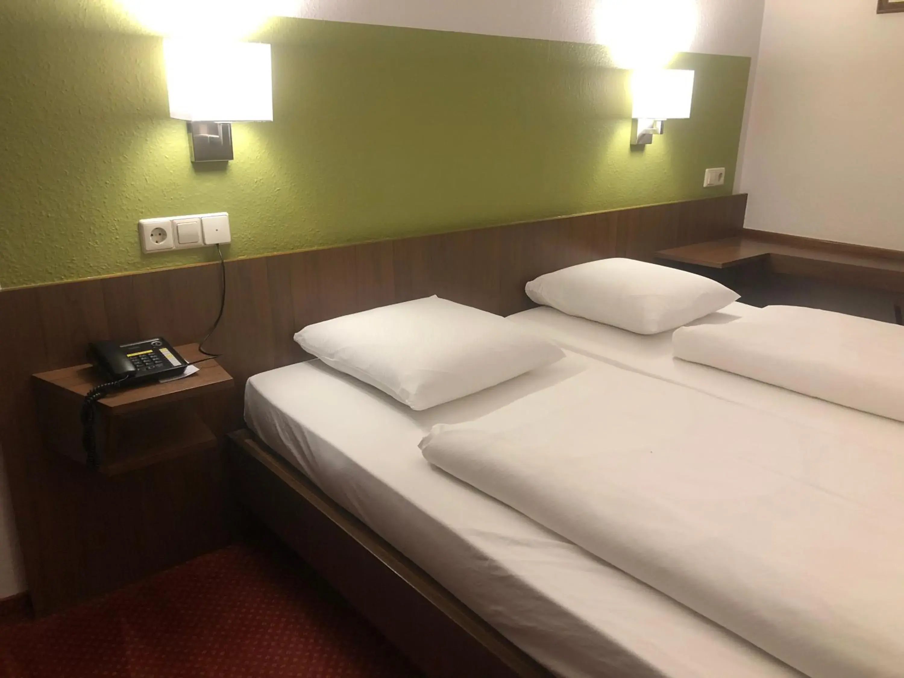 Double Room in Hotel du Parc Double Room in Hotel du Parc