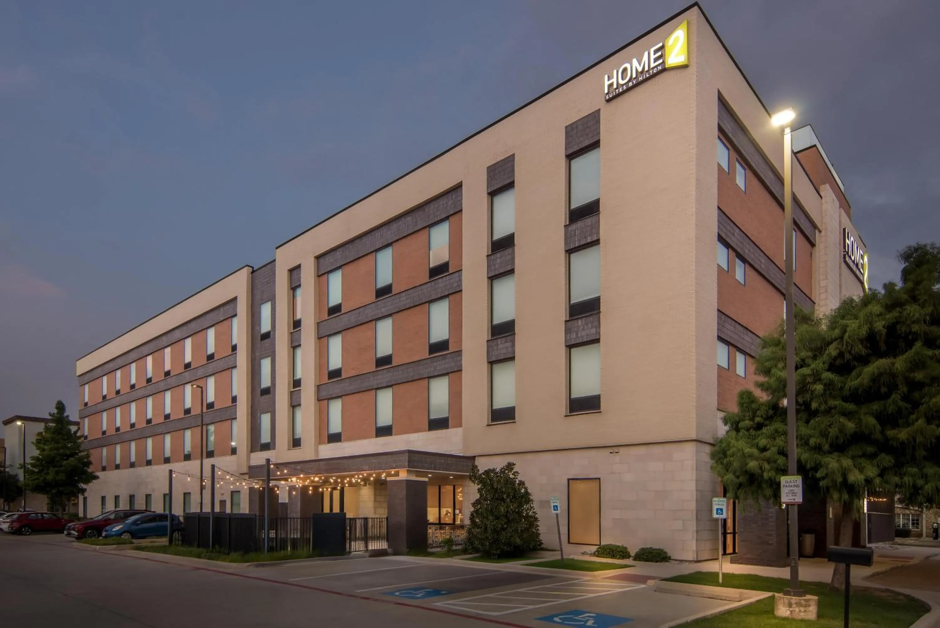 Property building in Home2 Suites By Hilton Dallas Grand Prairie