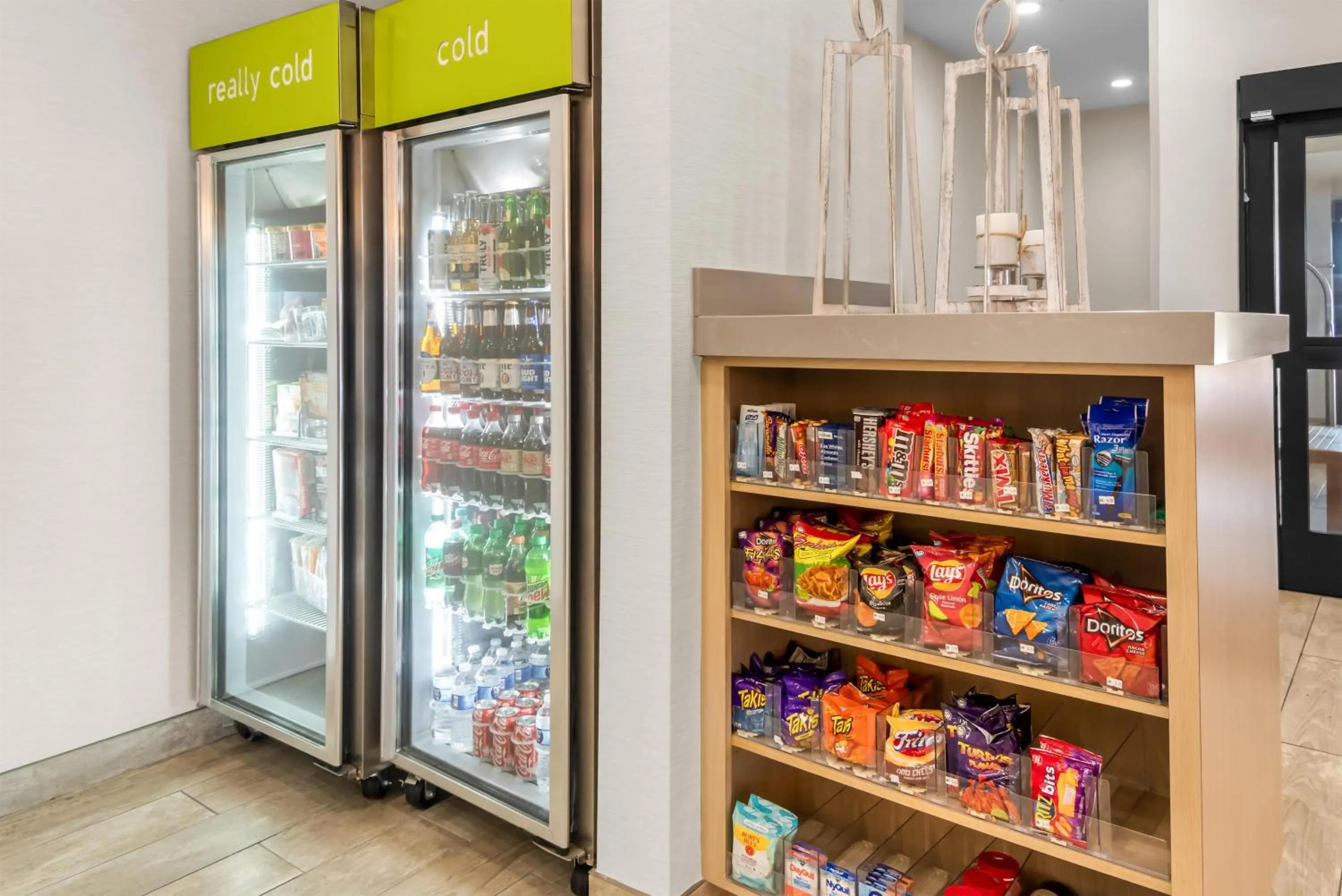 Restaurant/places to eat in Home2 Suites By Hilton Dallas Grand Prairie