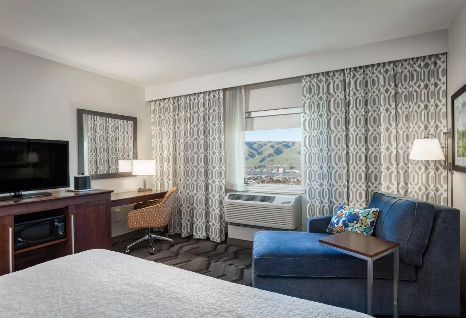 Bed in Hampton Inn Lewiston, ID