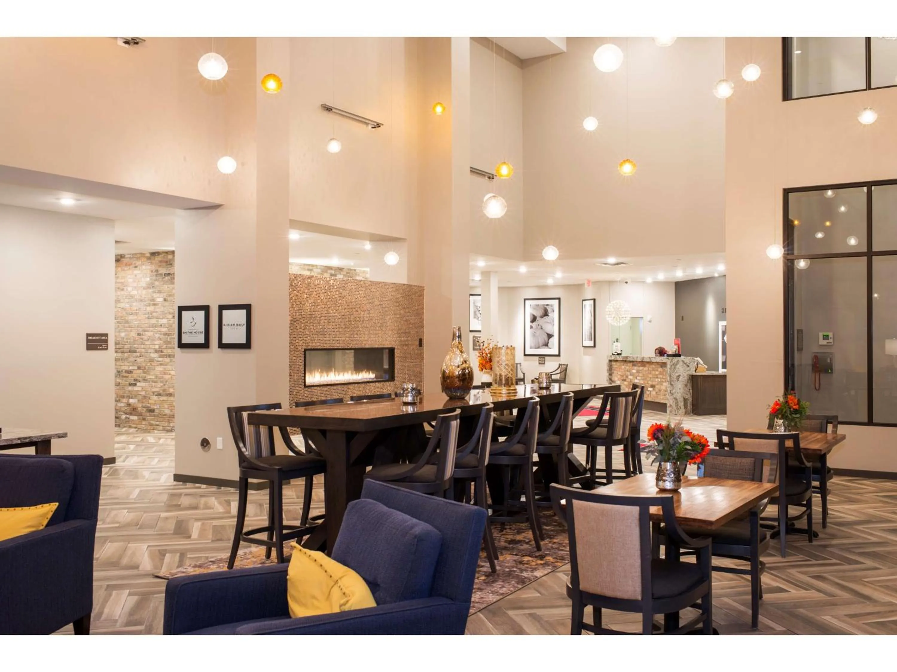 Lobby or reception in Hampton Inn and Suites Minneapolis University Area, MN