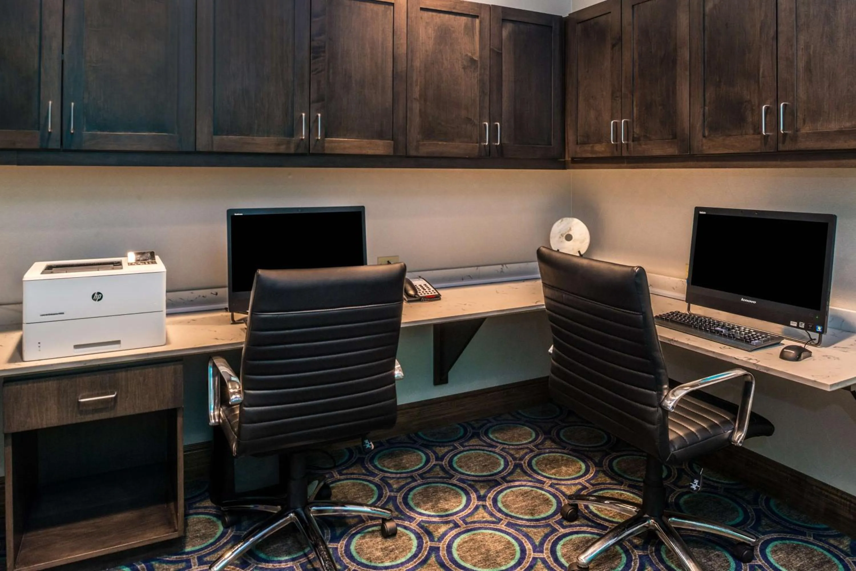 Business facilities in Hampton Inn - Paragould