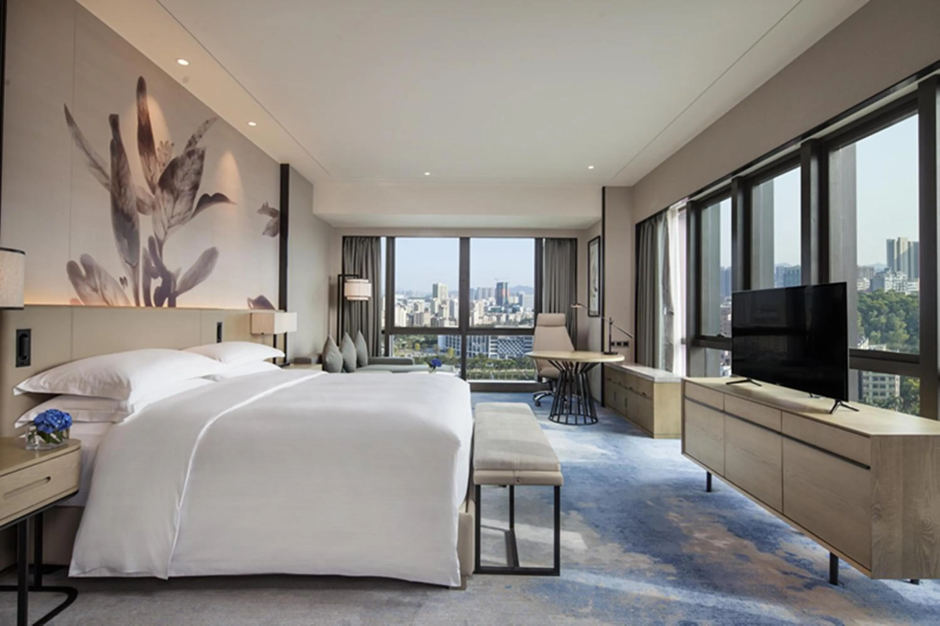 Bedroom, Bed in DoubleTree by Hilton Hotel Shenzhen Longhua