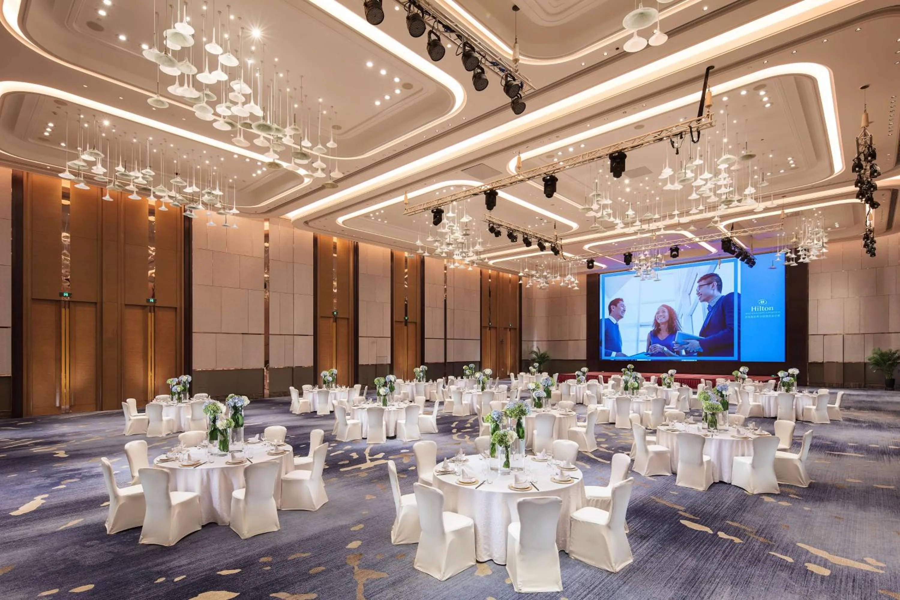 Meeting/conference room in Hilton Jinan South Hotel & Residences