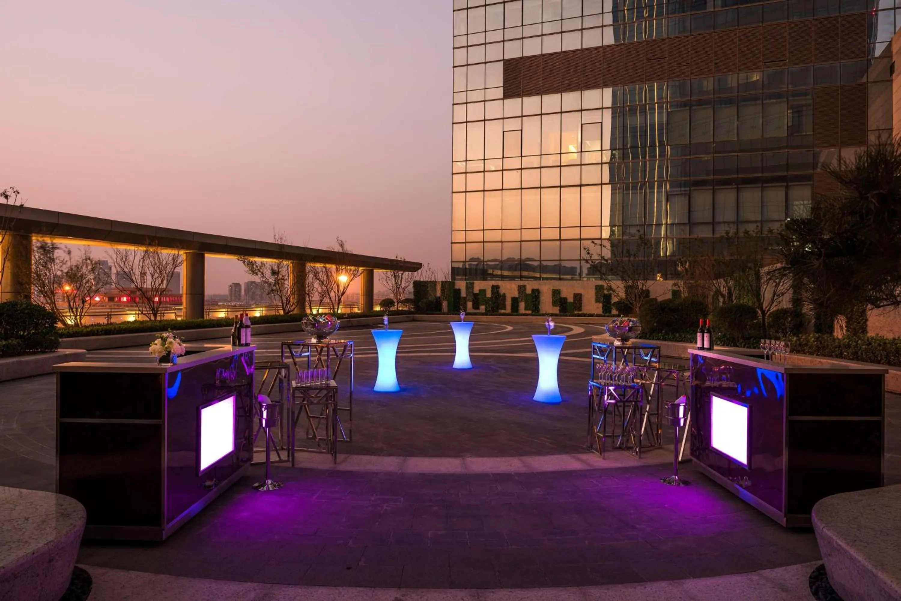 Meeting/conference room in Hilton Jinan South Hotel & Residences