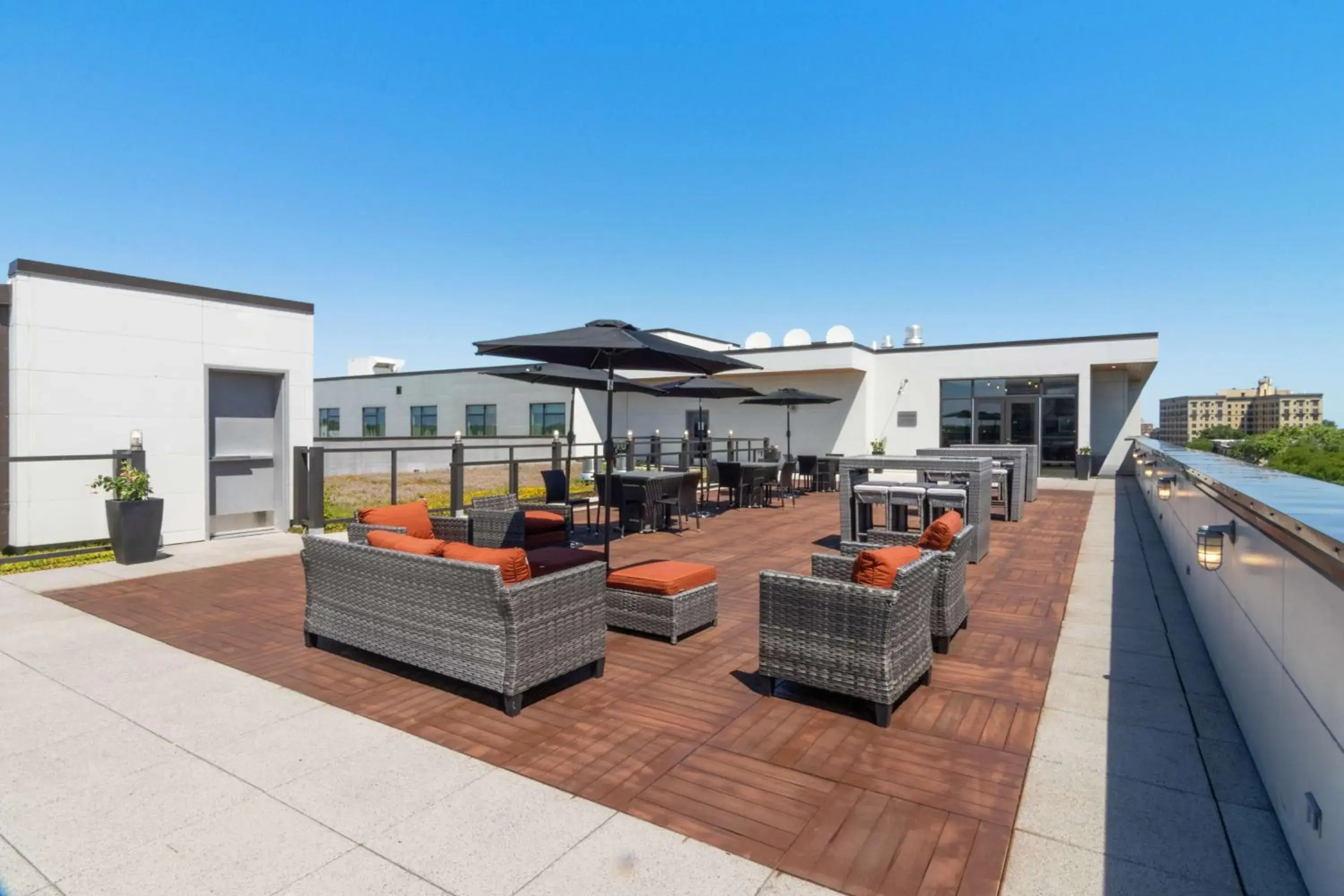 View (from property/room) in Hampton Inn Chicago North-Loyola Station, Il View (from property/room) in Hampton Inn Chicago North-Loyola Station, Il