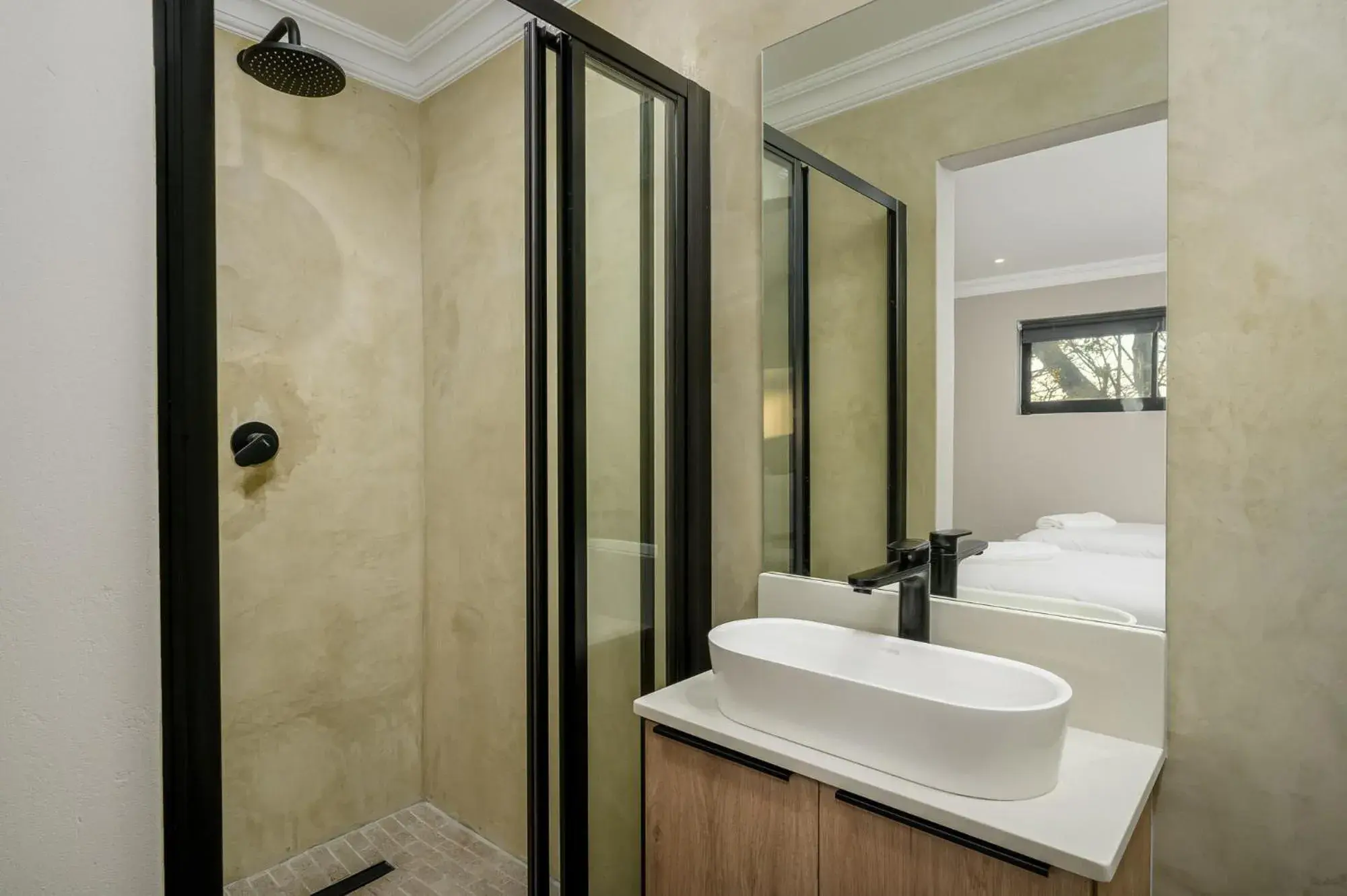 Three-Bedroom House in Kragga Kamma Game Park Three-Bedroom House in Kragga Kamma Game Park