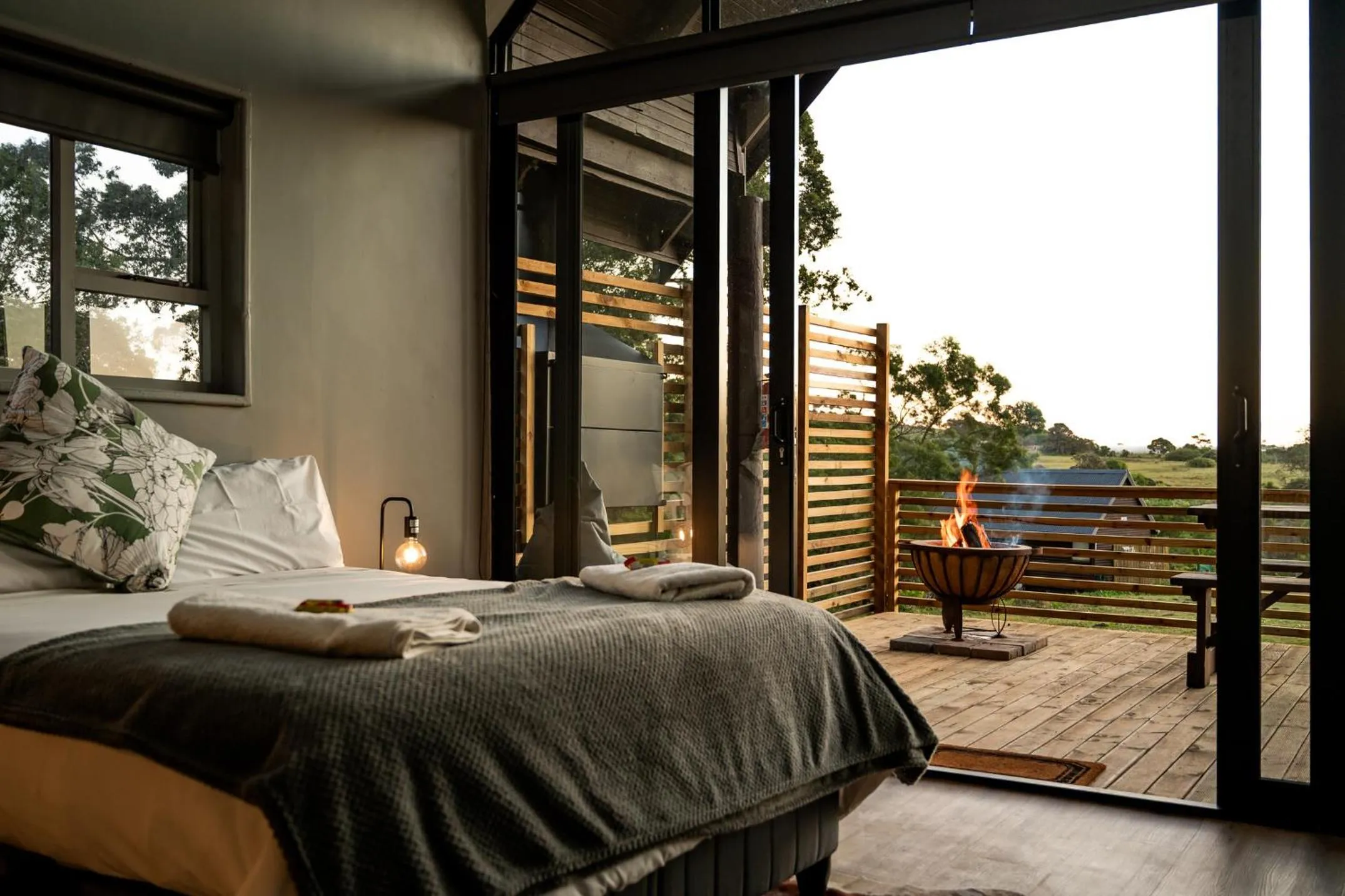 View (from property/room), Bed in Kragga Kamma Game Park