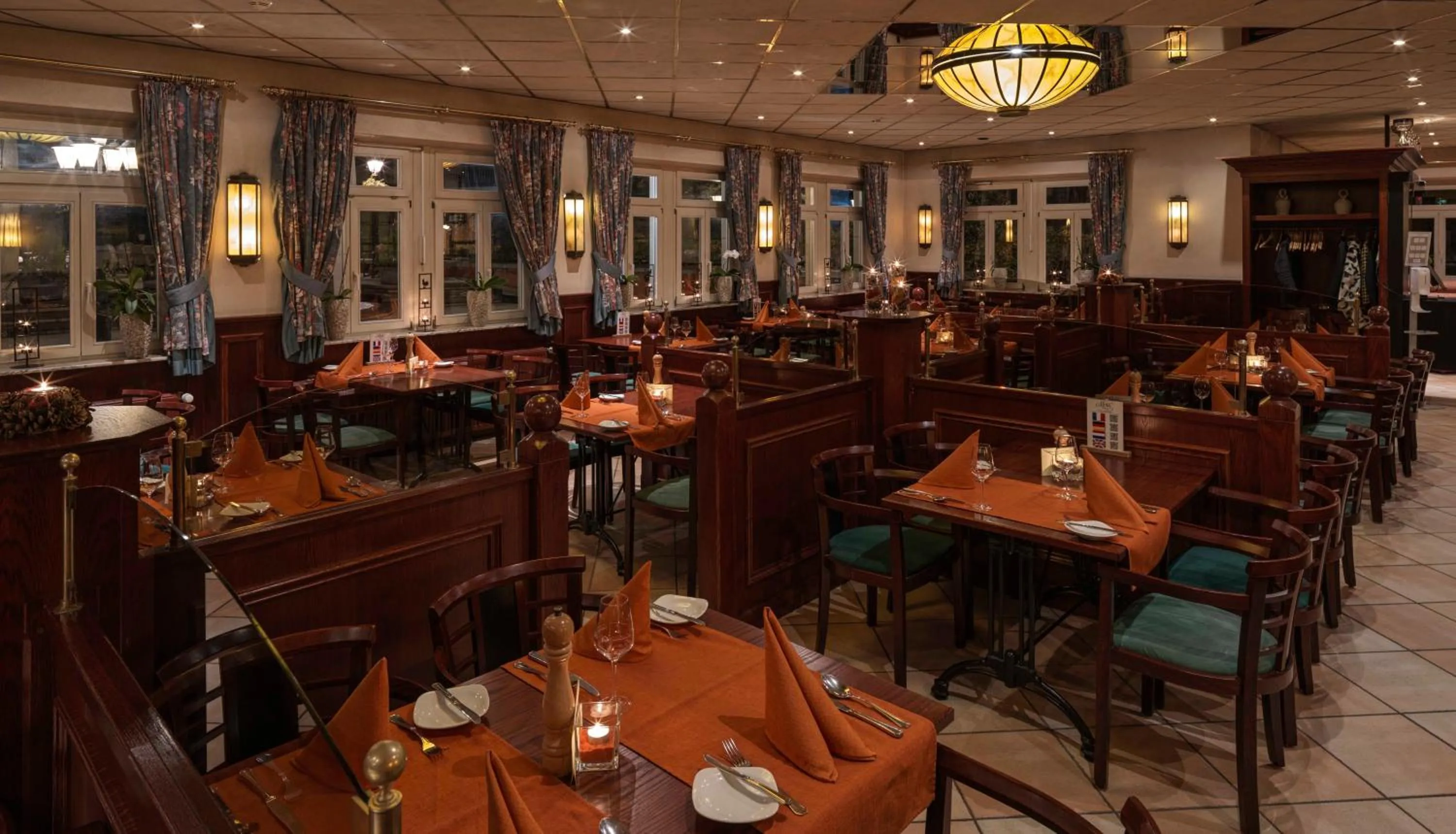 Restaurant/places to eat in Hotel Belle Vue