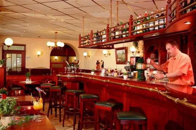 Communal lounge/ TV room in Hotel Belle Vue