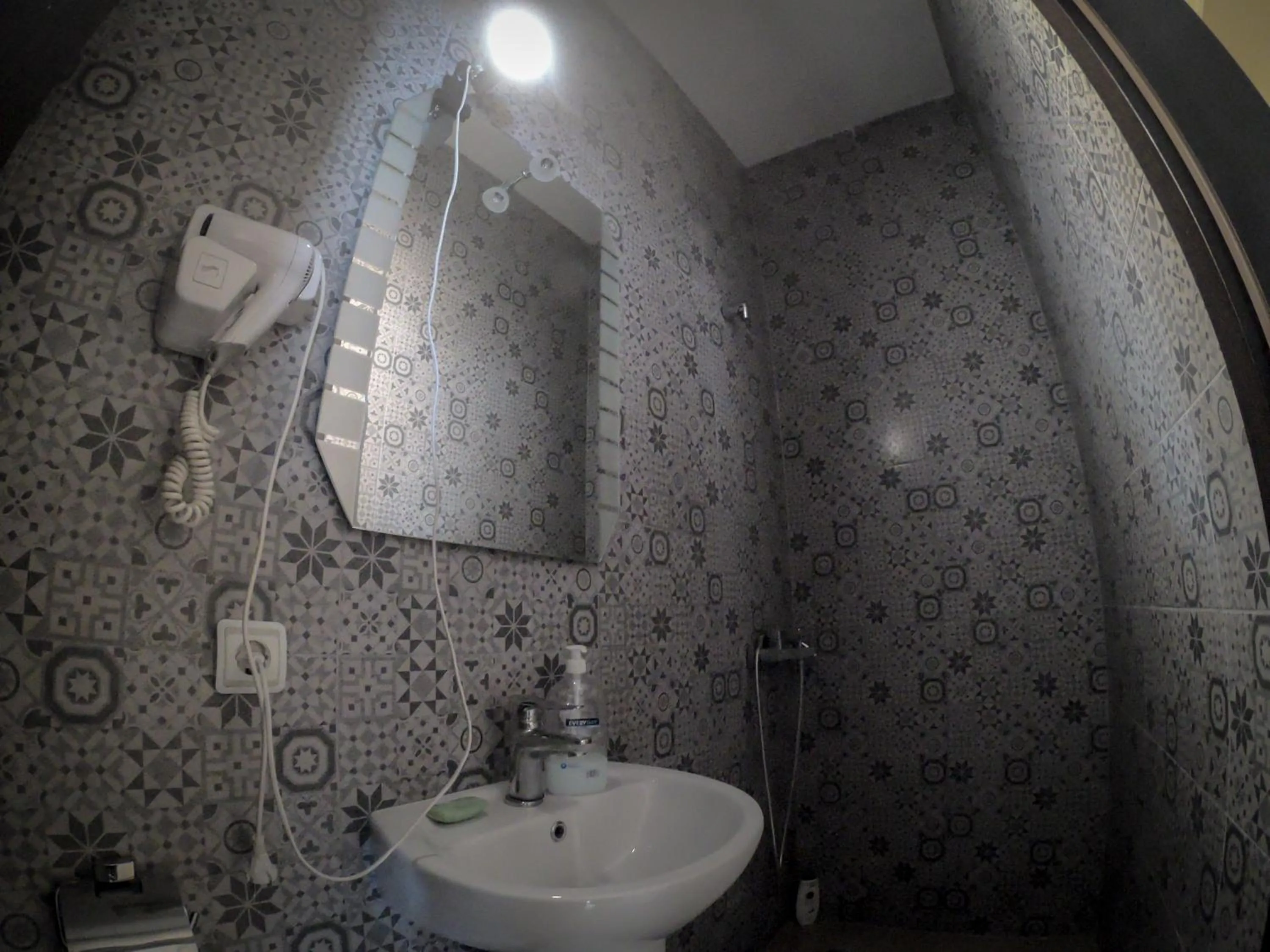 Toilet in Prishtina Center Hostel