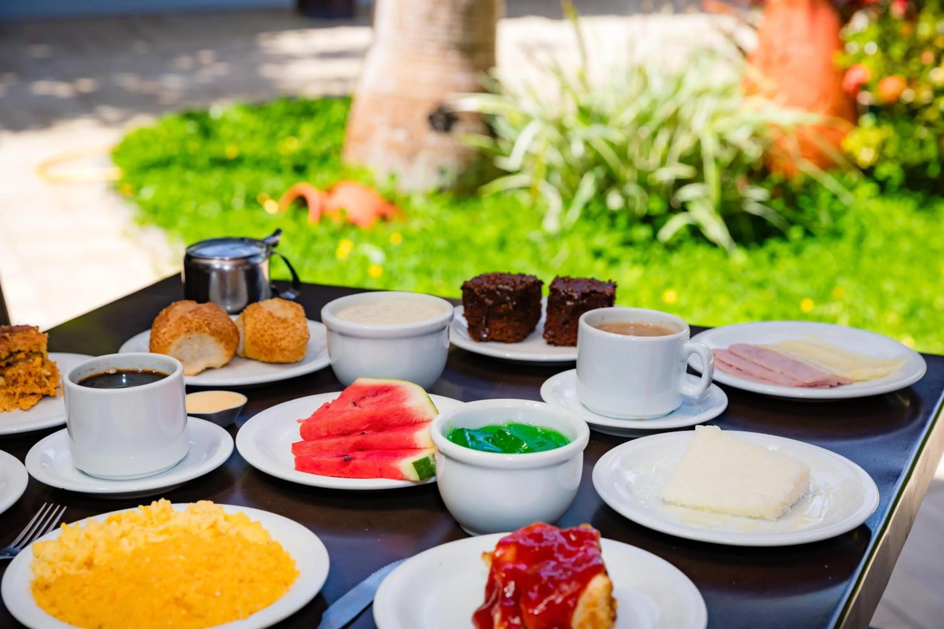 Continental breakfast in Hotel Casa Blanca Porto Seguro