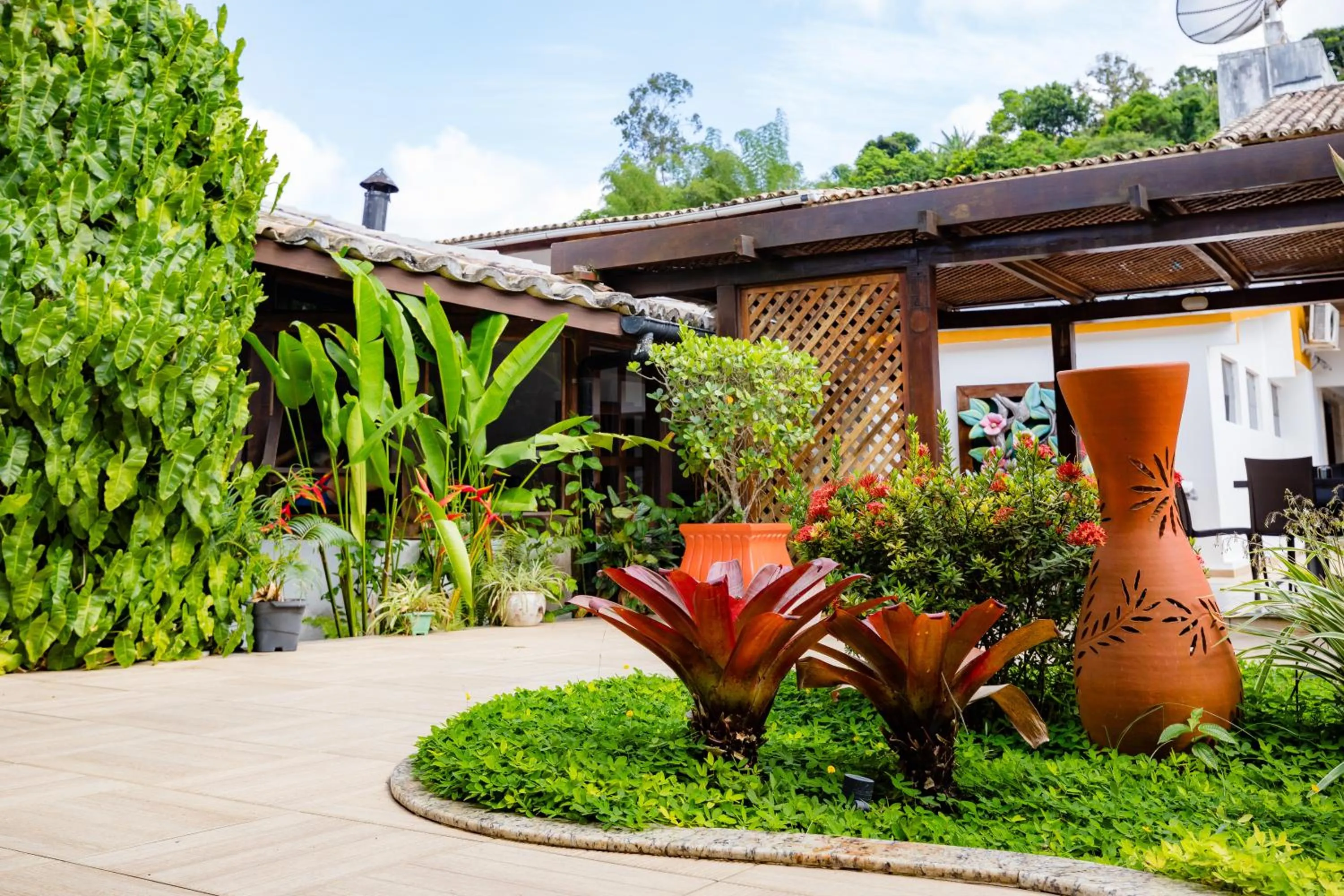Garden in Hotel Casa Blanca Porto Seguro