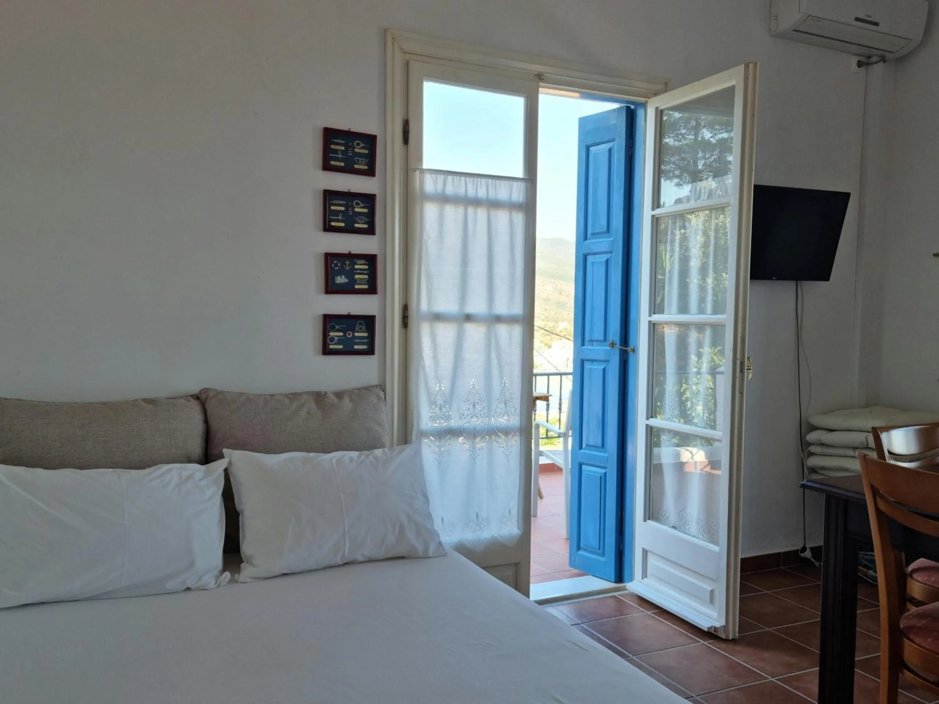 Bed in Panoramic View