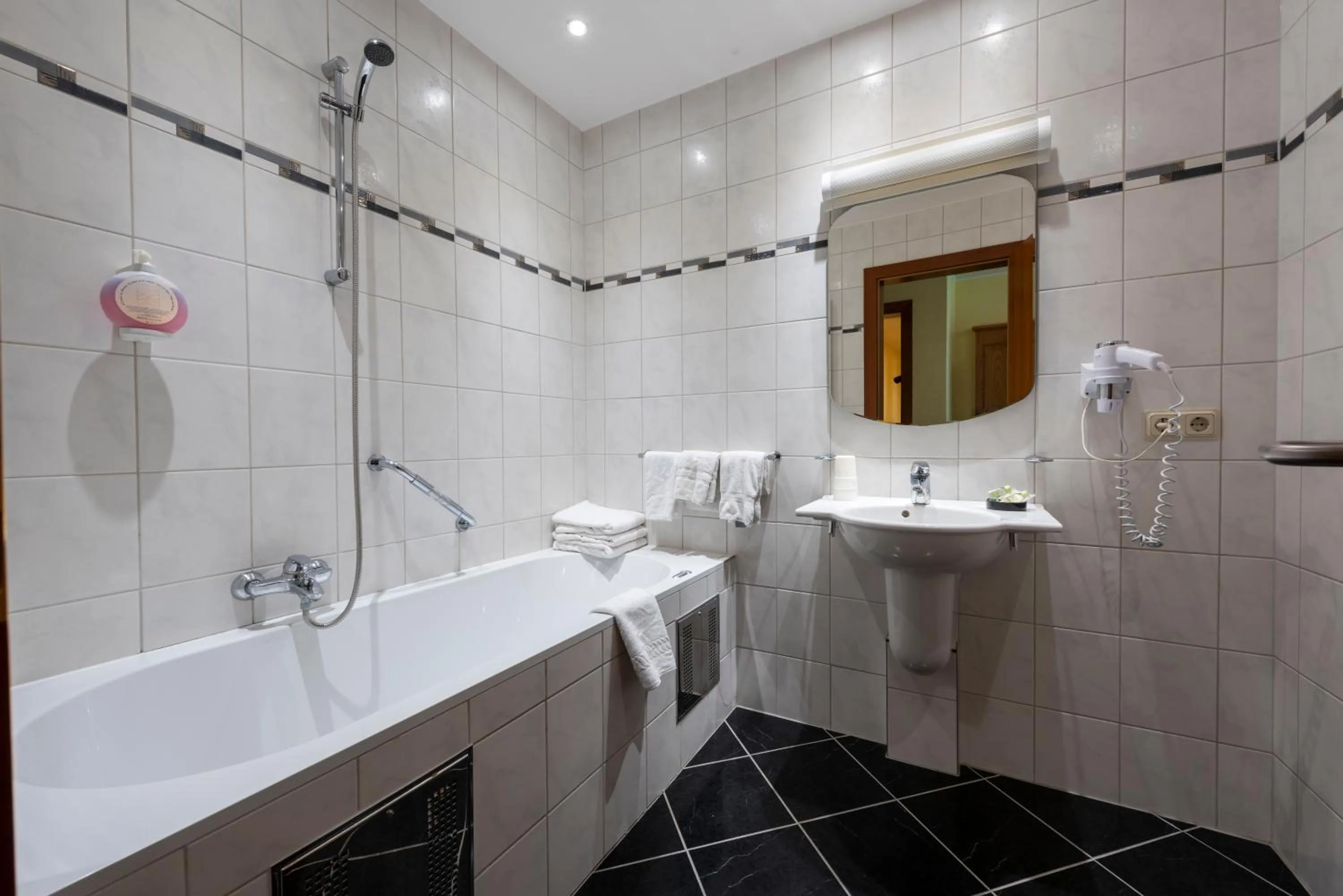 Hôtel - Restaurant " Victor Hugo"