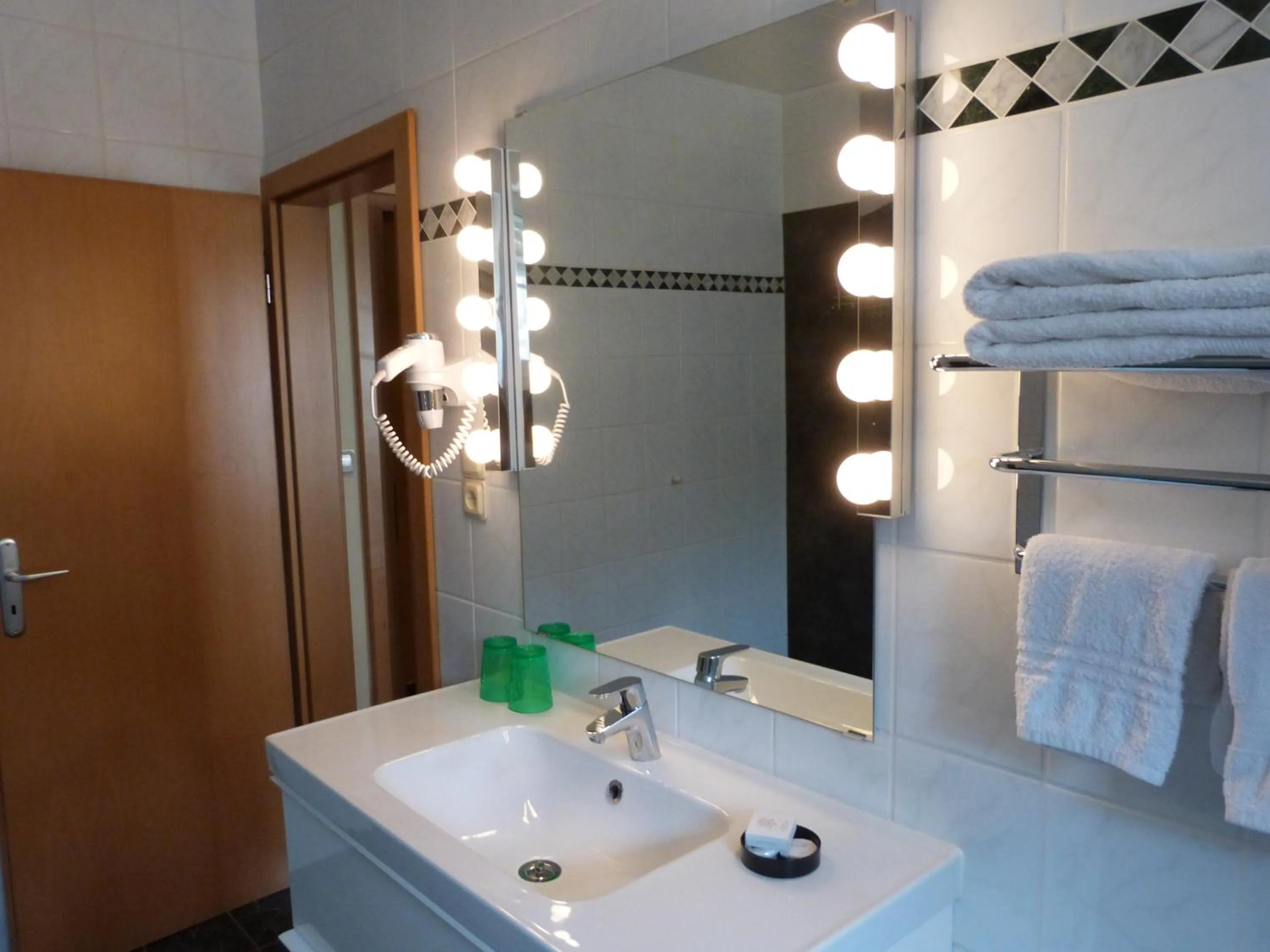 Hôtel - Restaurant " Victor Hugo"