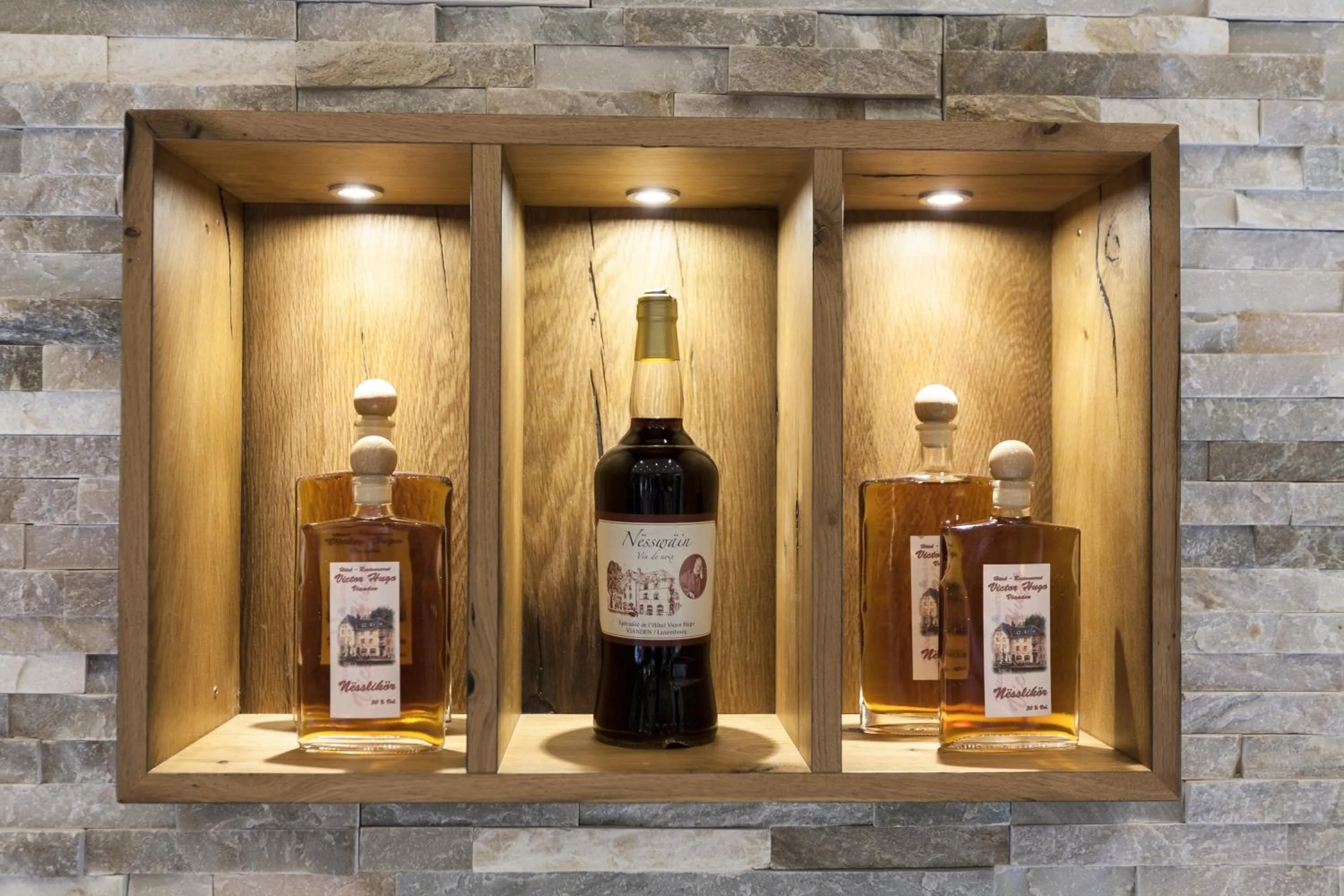 Alcoholic drinks in Hôtel - Restaurant " Victor Hugo"