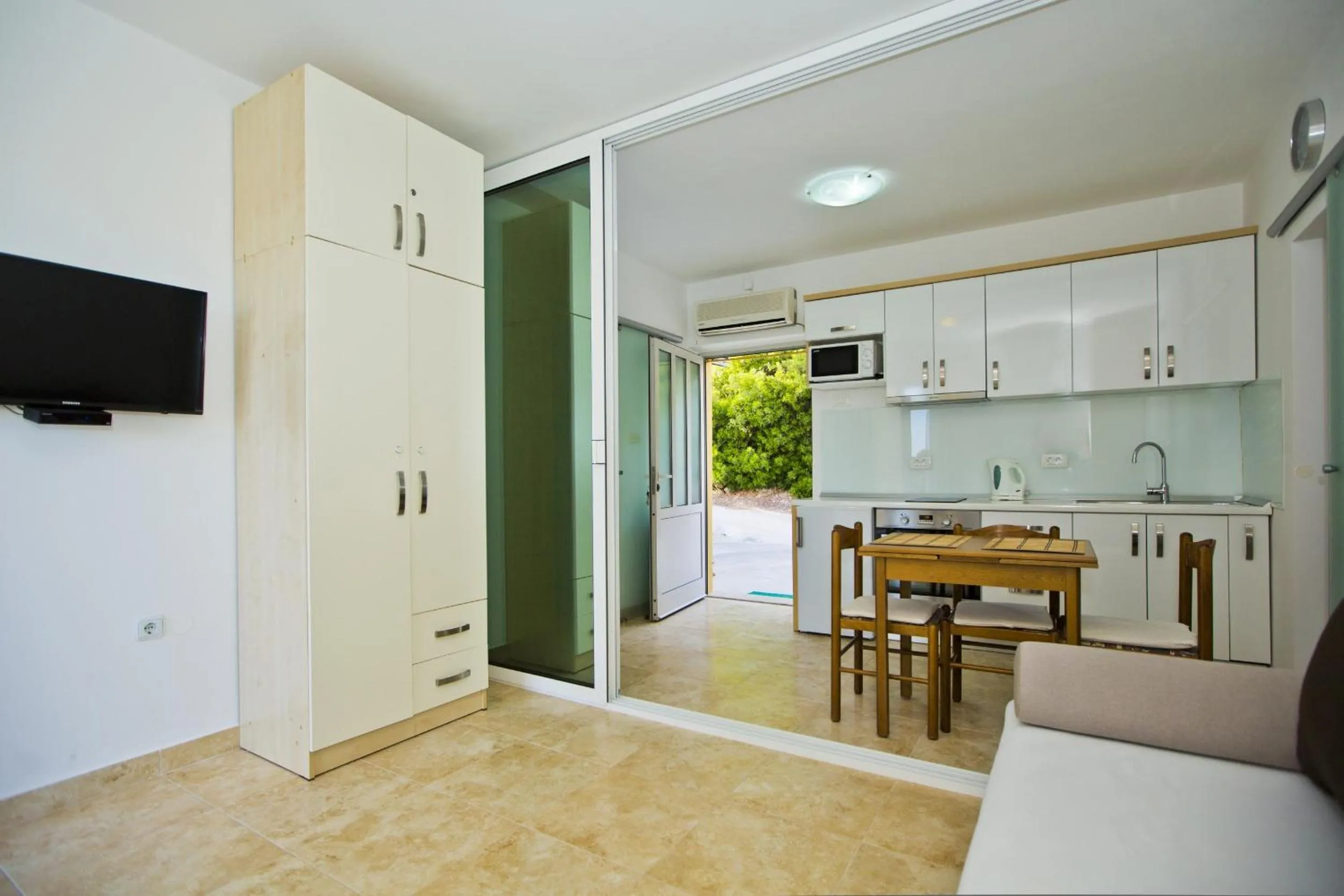 Kitchen or kitchenette in Hvar Port View apartment