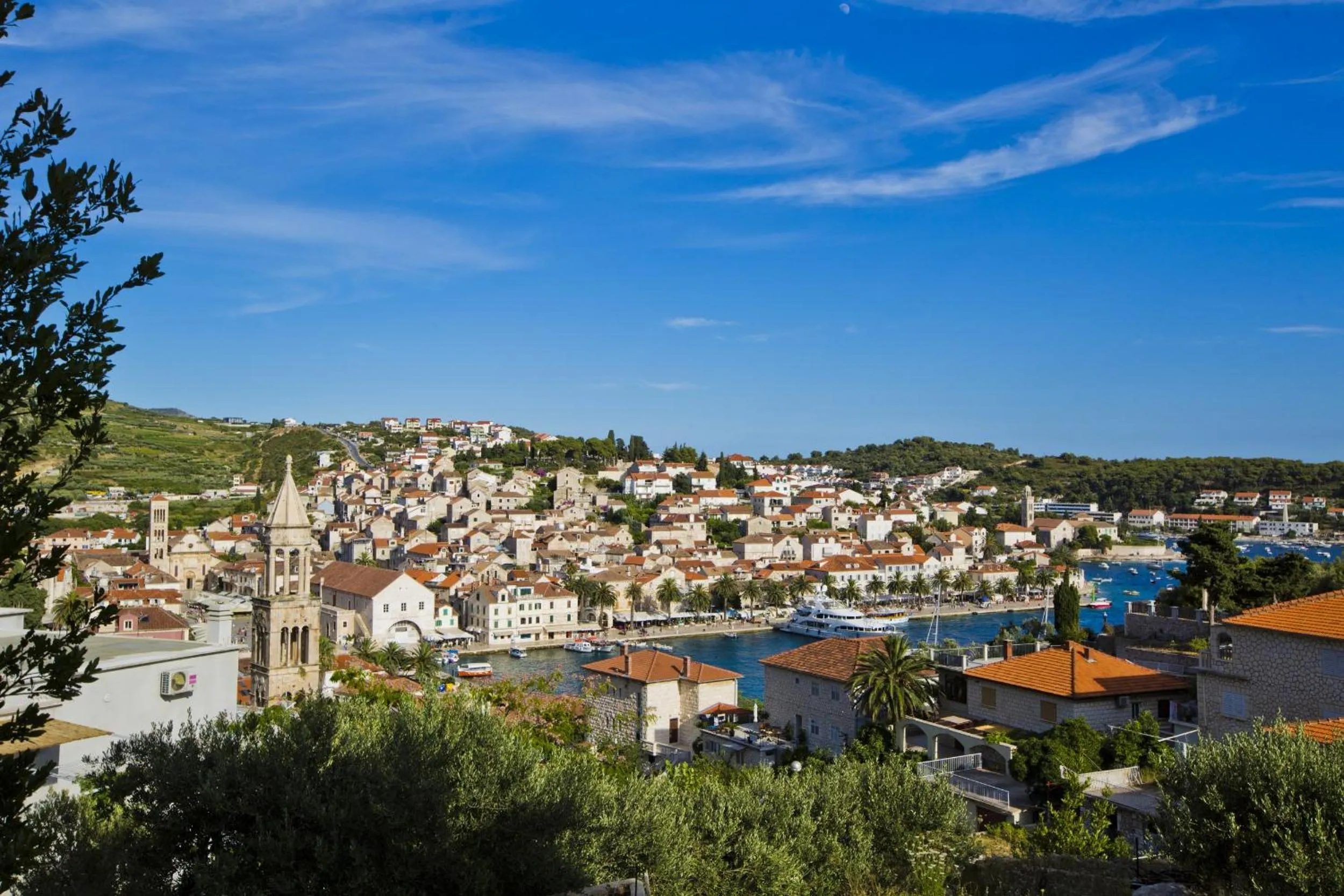 Property building in Hvar Port View apartment