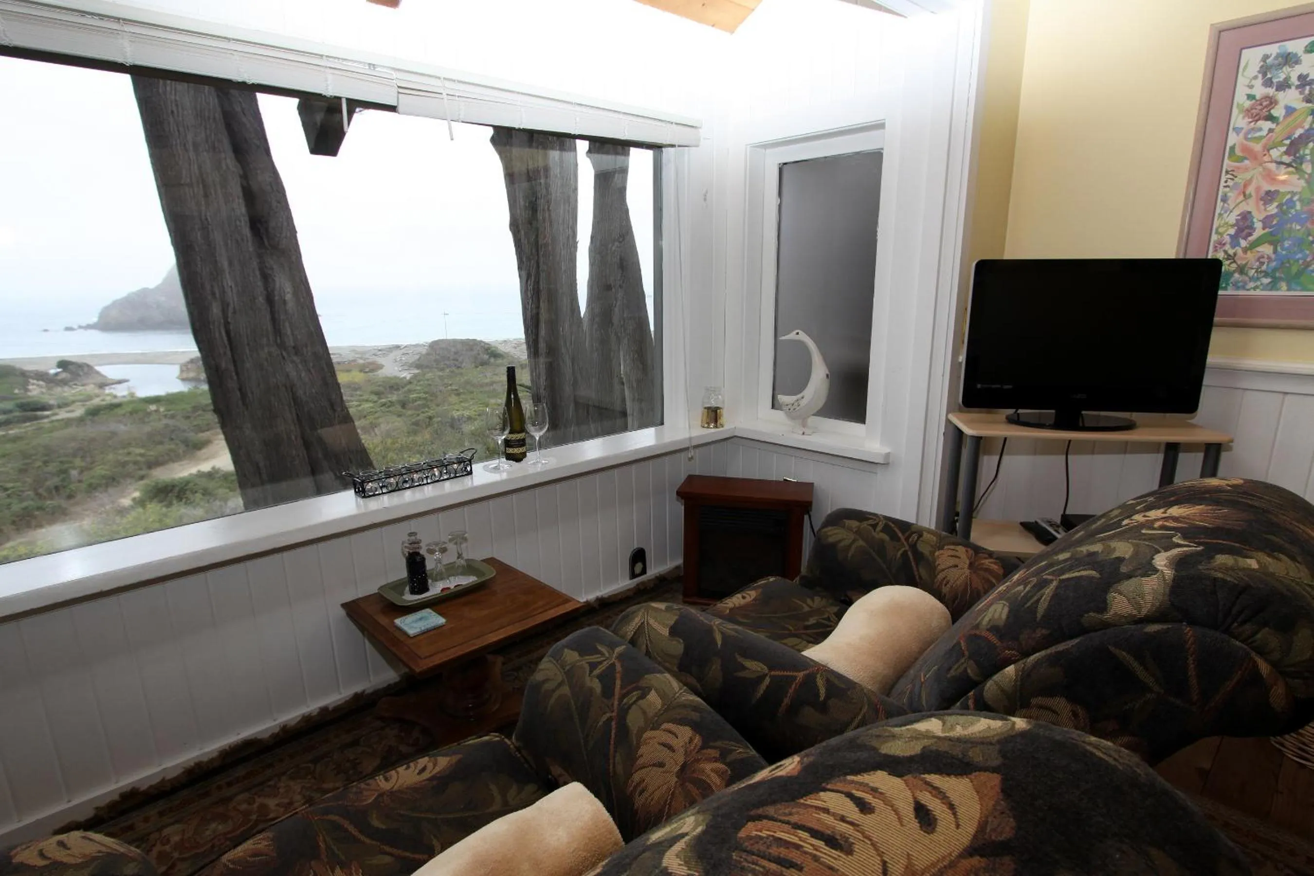 Seating area in Elk Cove Inn & Spa