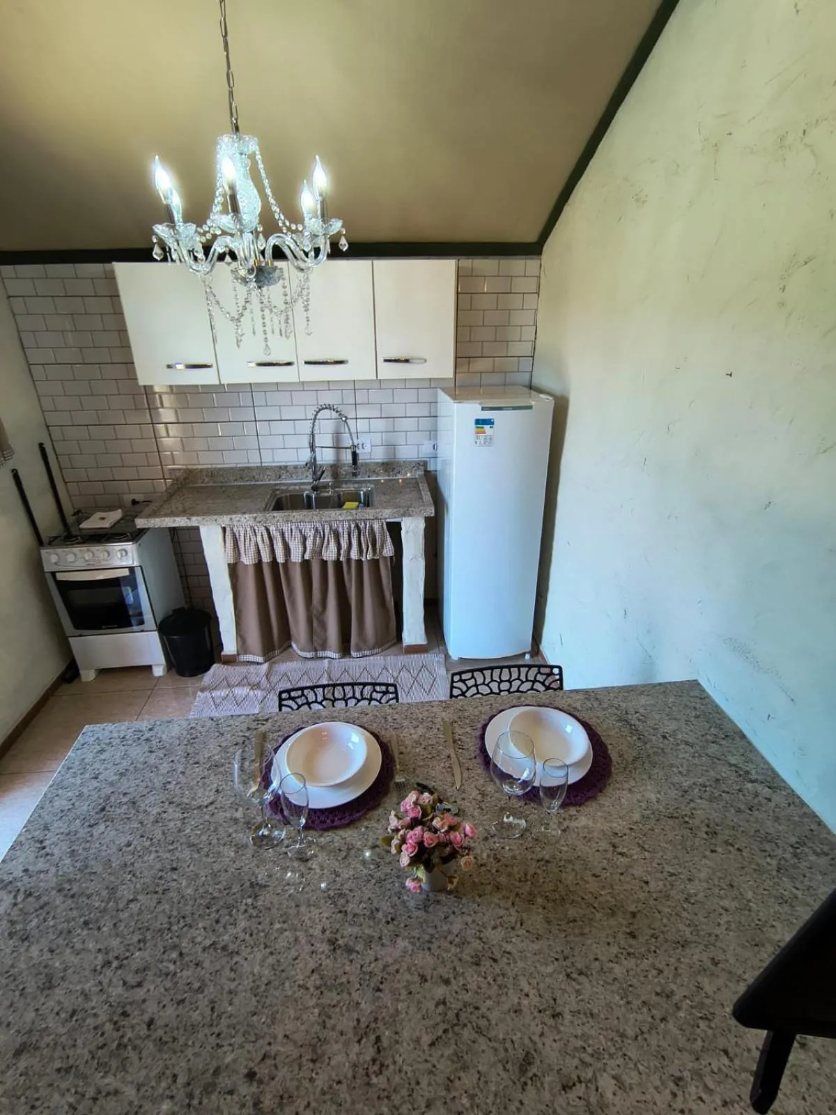Kitchen or kitchenette in Pousada Chalé da Montanha São Thomé das Letras