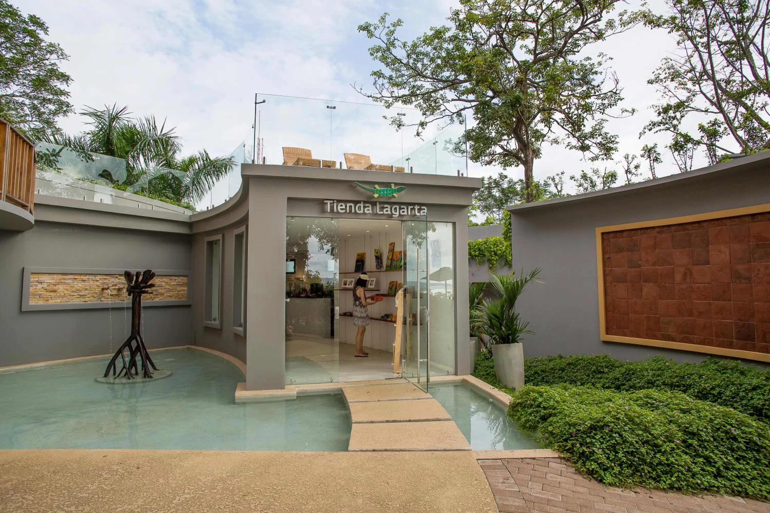 On-site shops in Hotel Boutique Lagarta Lodge