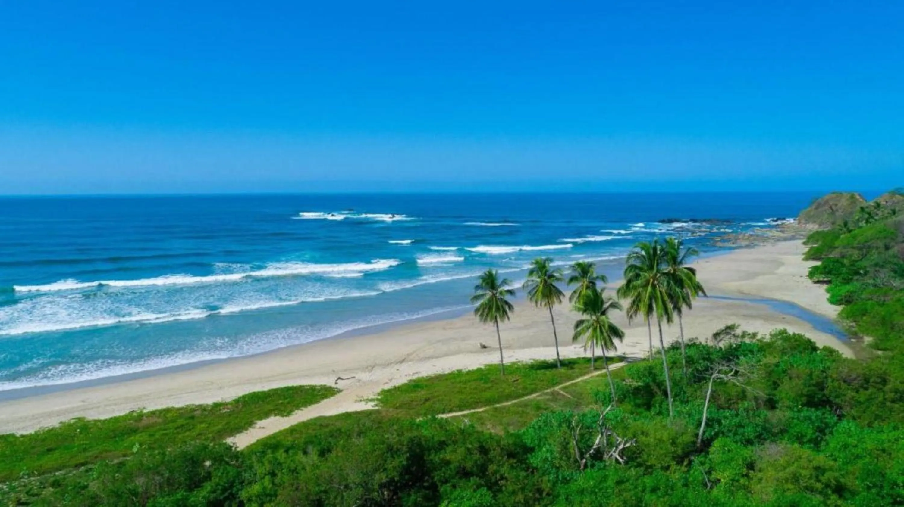 Beach in Hotel Boutique Lagarta Lodge