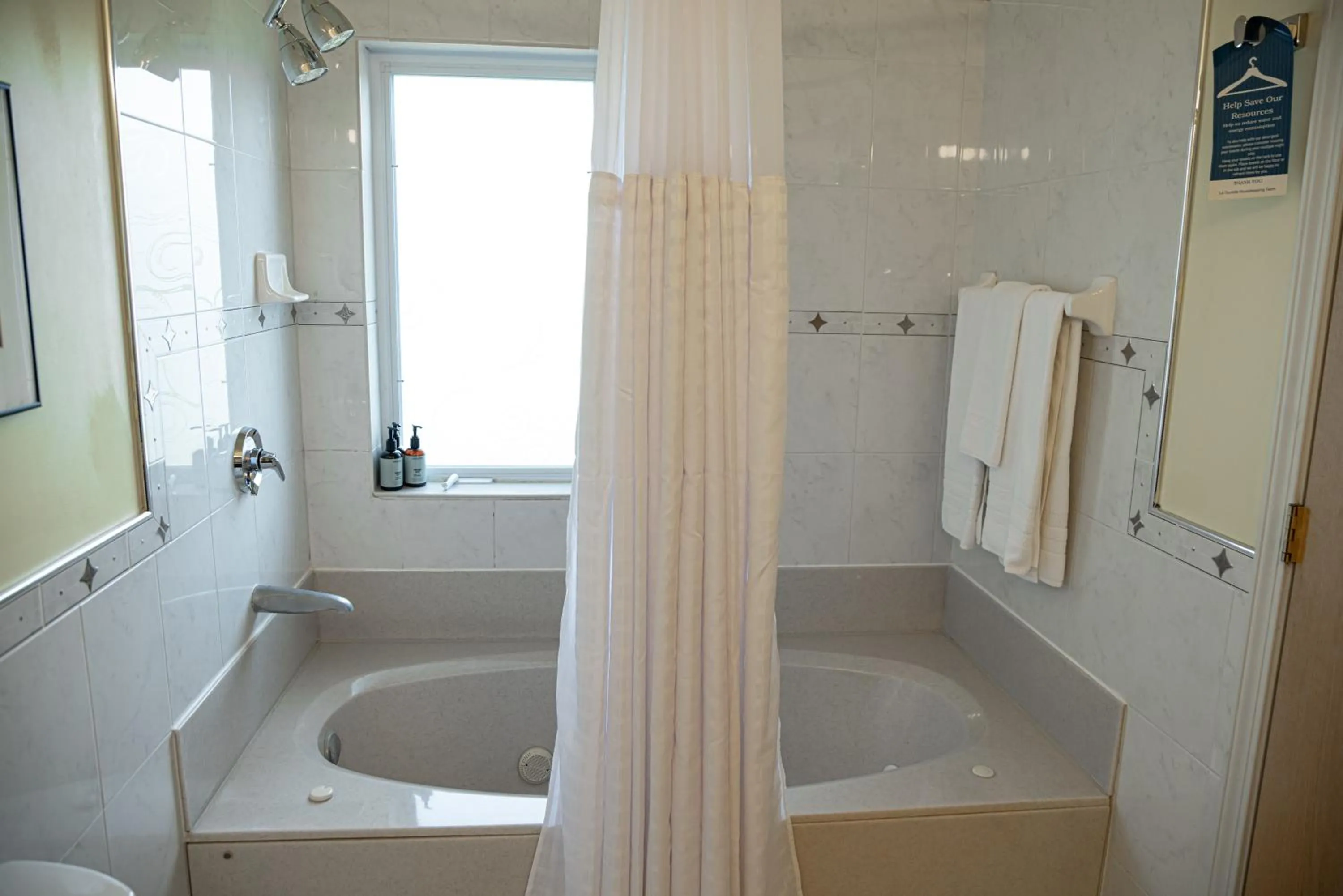 Bathroom in La Tourelle Inn & Spa