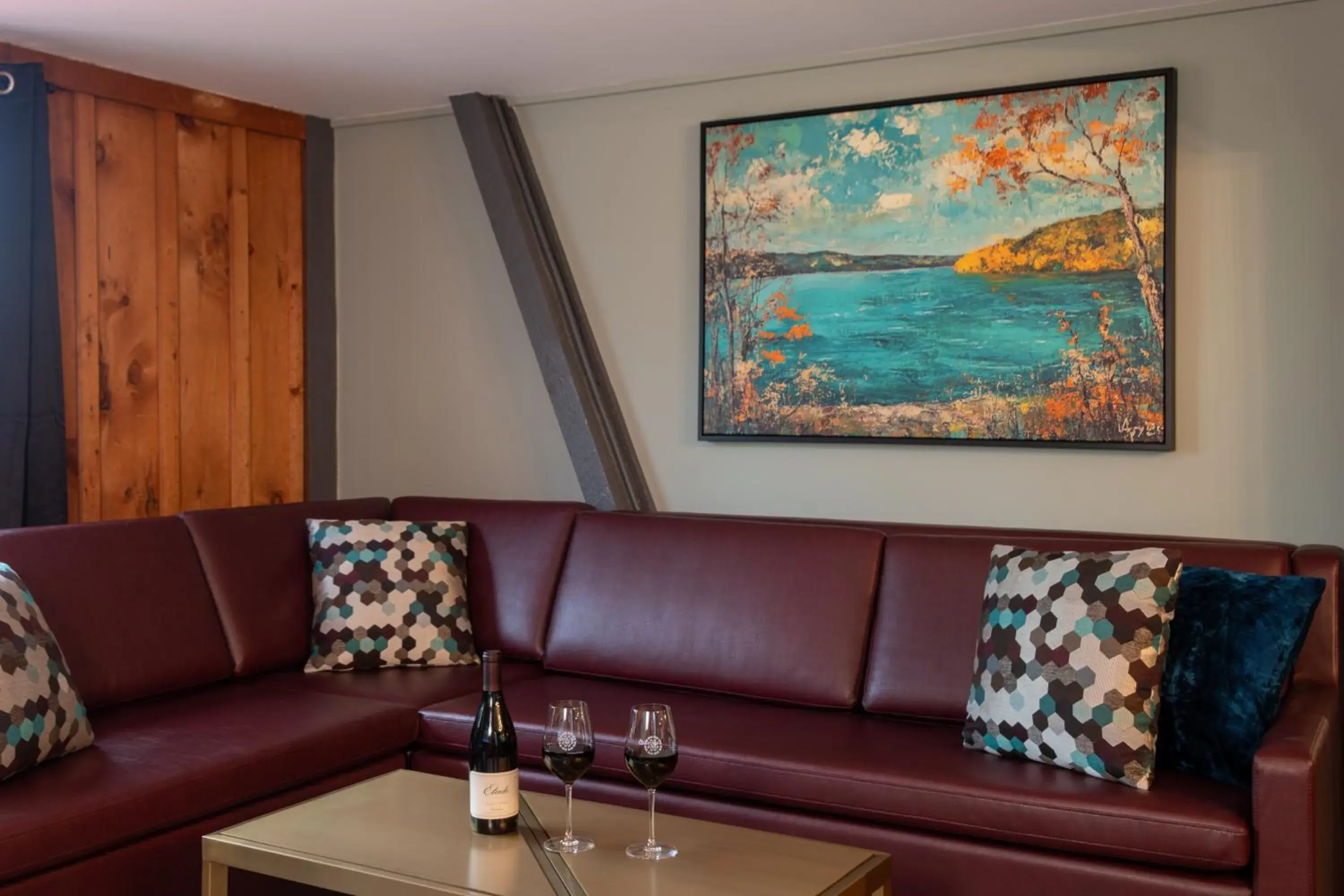 Living room in La Tourelle Inn & Spa Living room in La Tourelle Inn & Spa